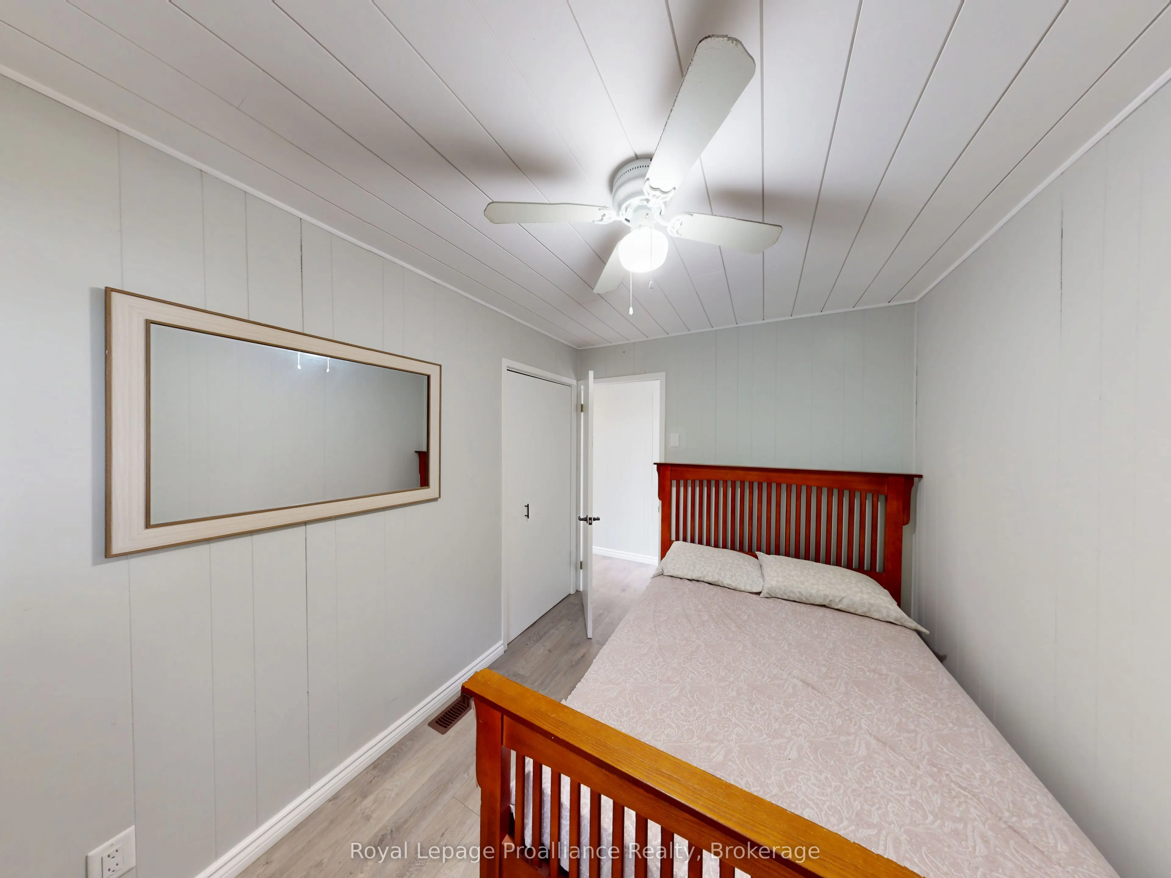 214 Lakeview Lane