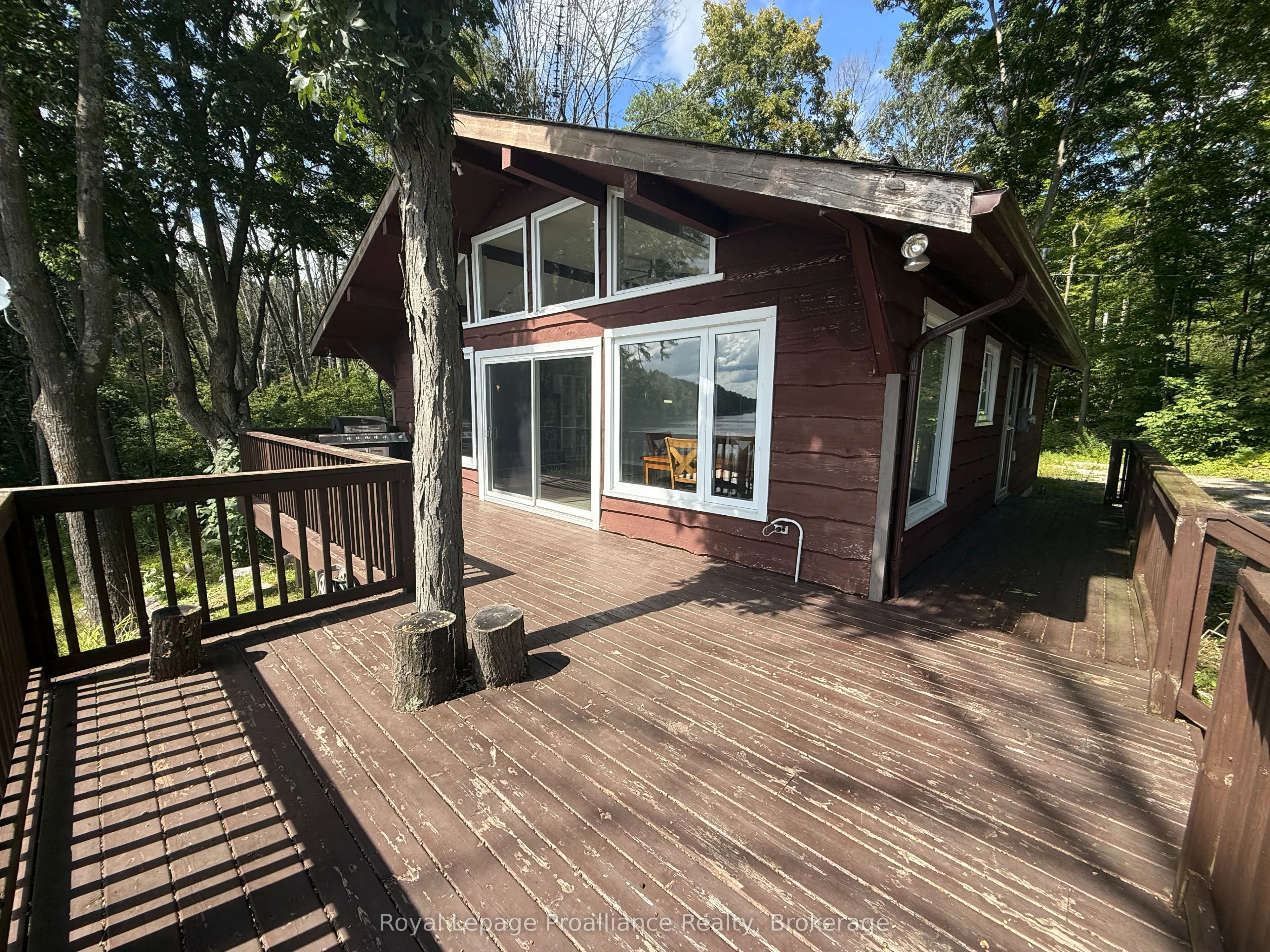 214 Lakeview Lane