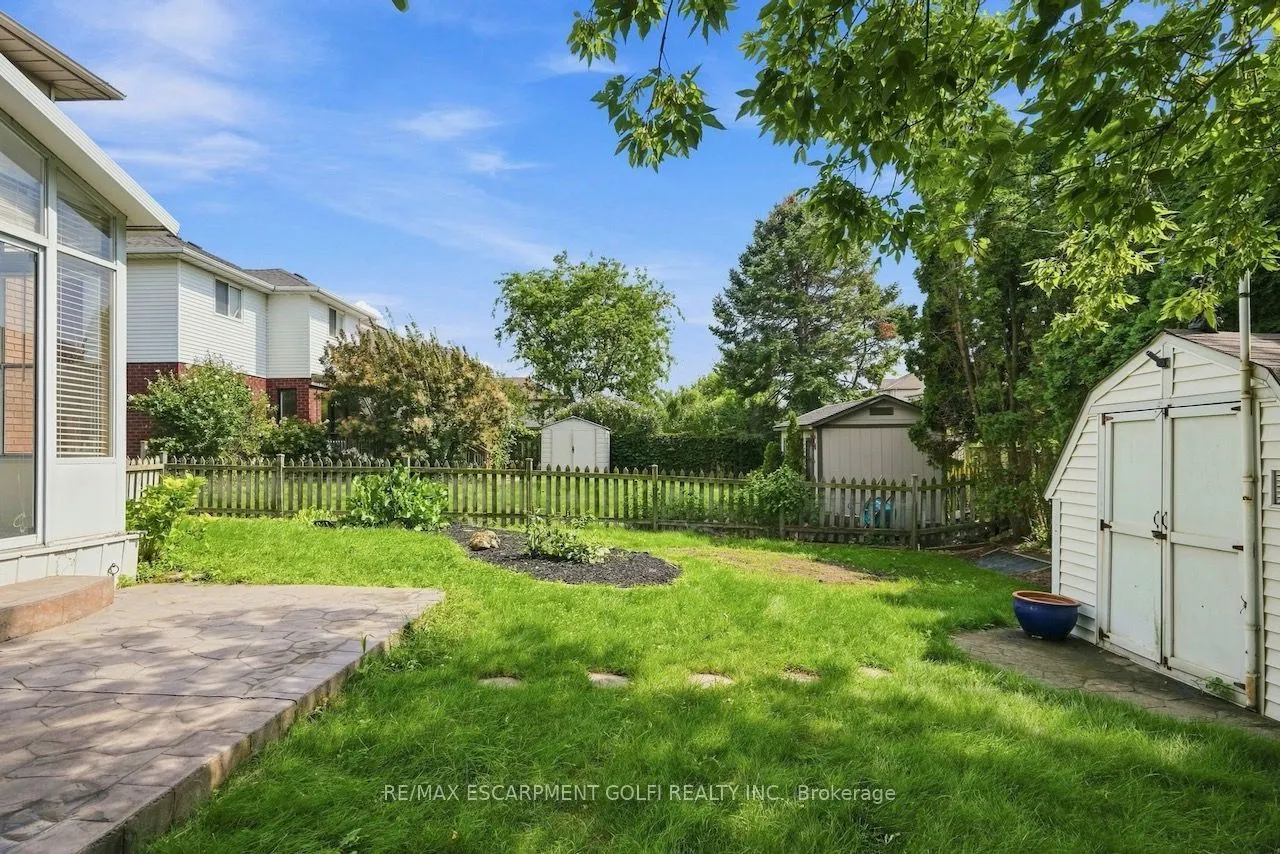 12 Sumner Crescent