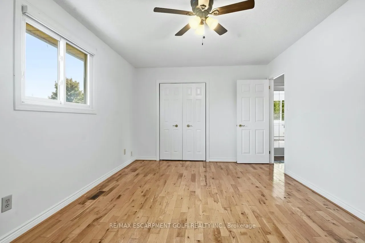 12 Sumner Crescent