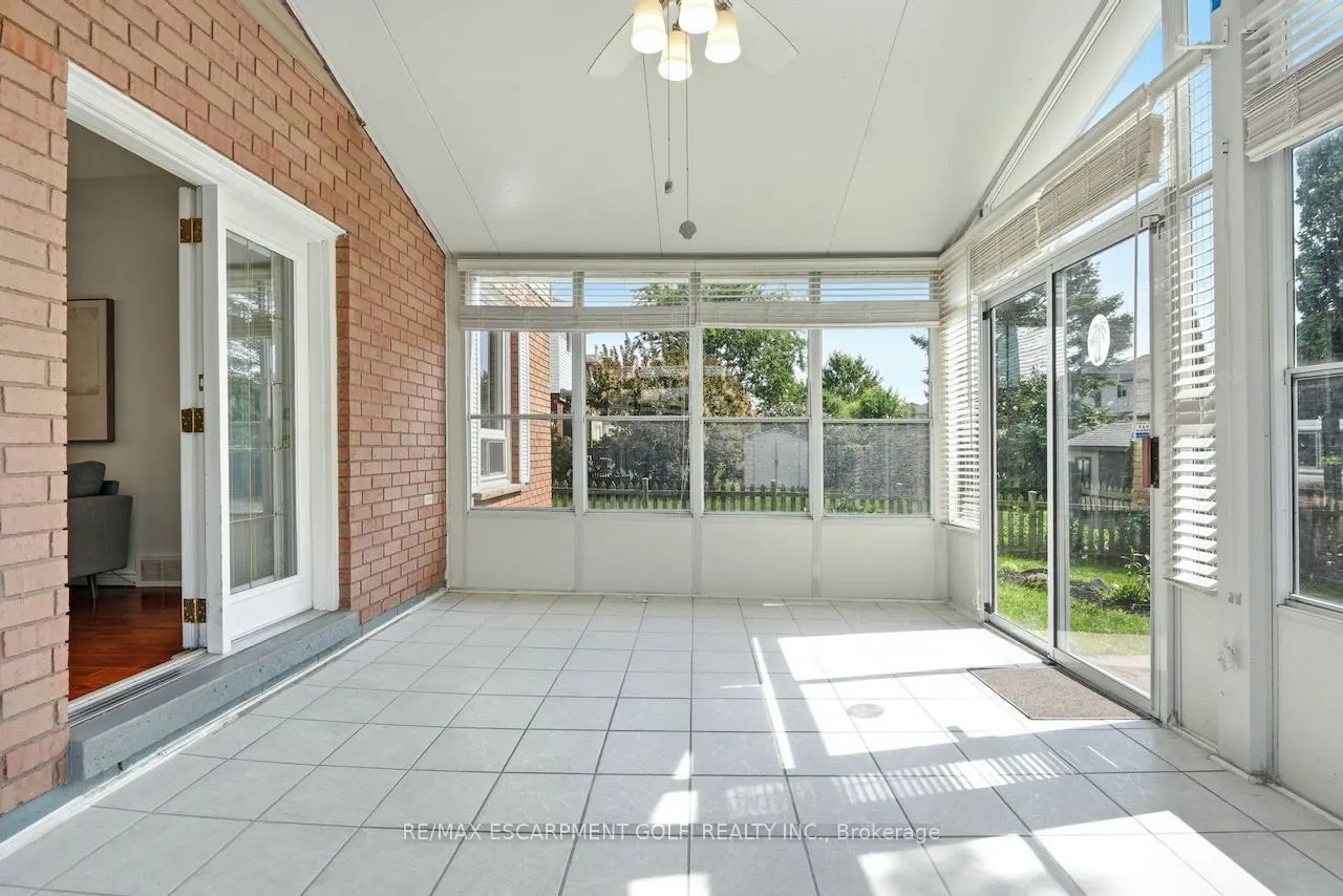 12 Sumner Crescent