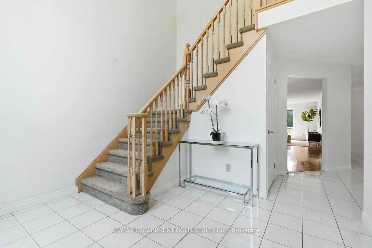 12 Sumner Crescent