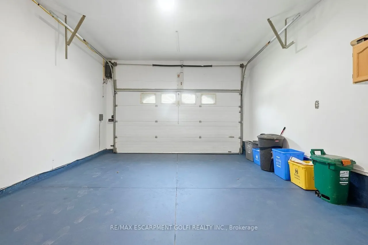 12 Sumner Crescent