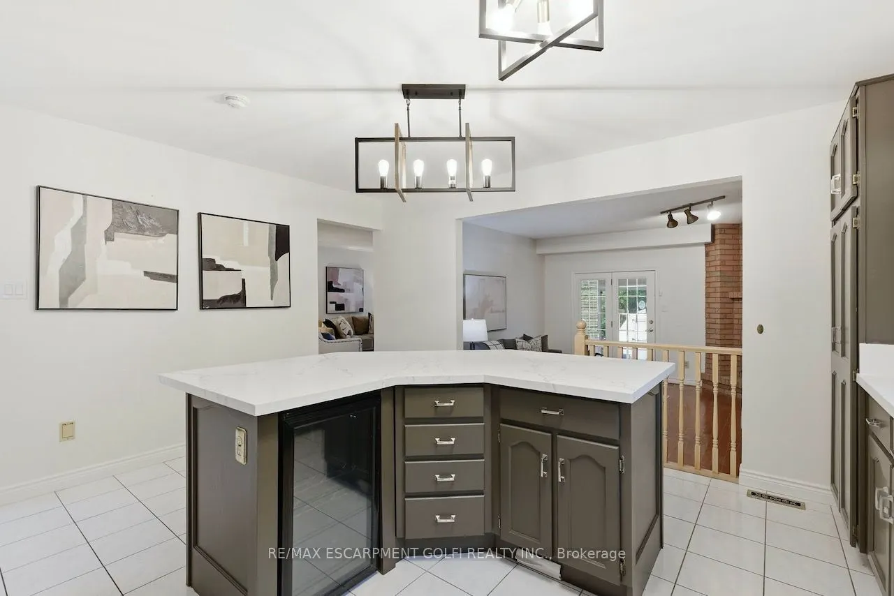 12 Sumner Crescent