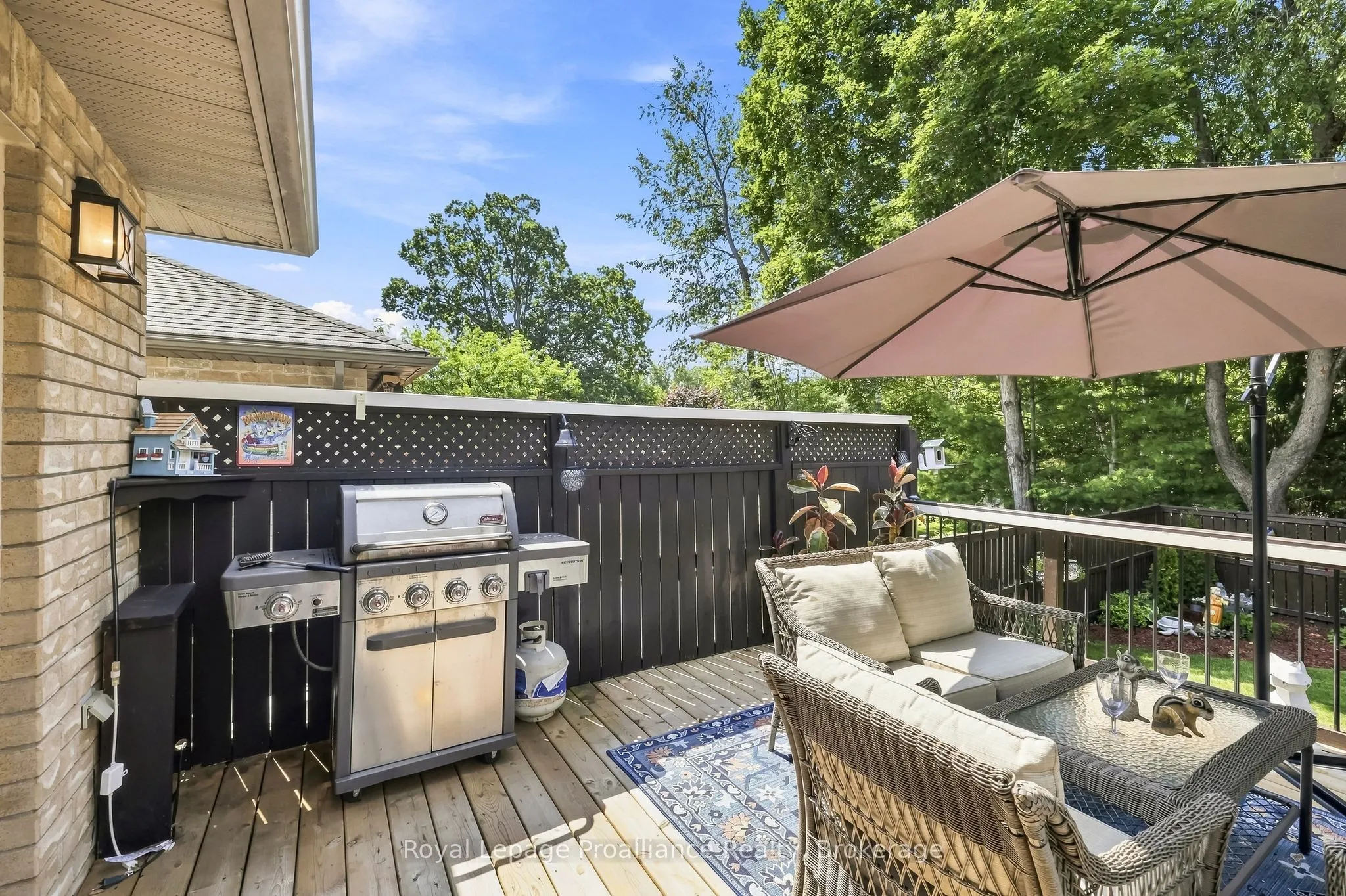 39 Lakewood Crescent