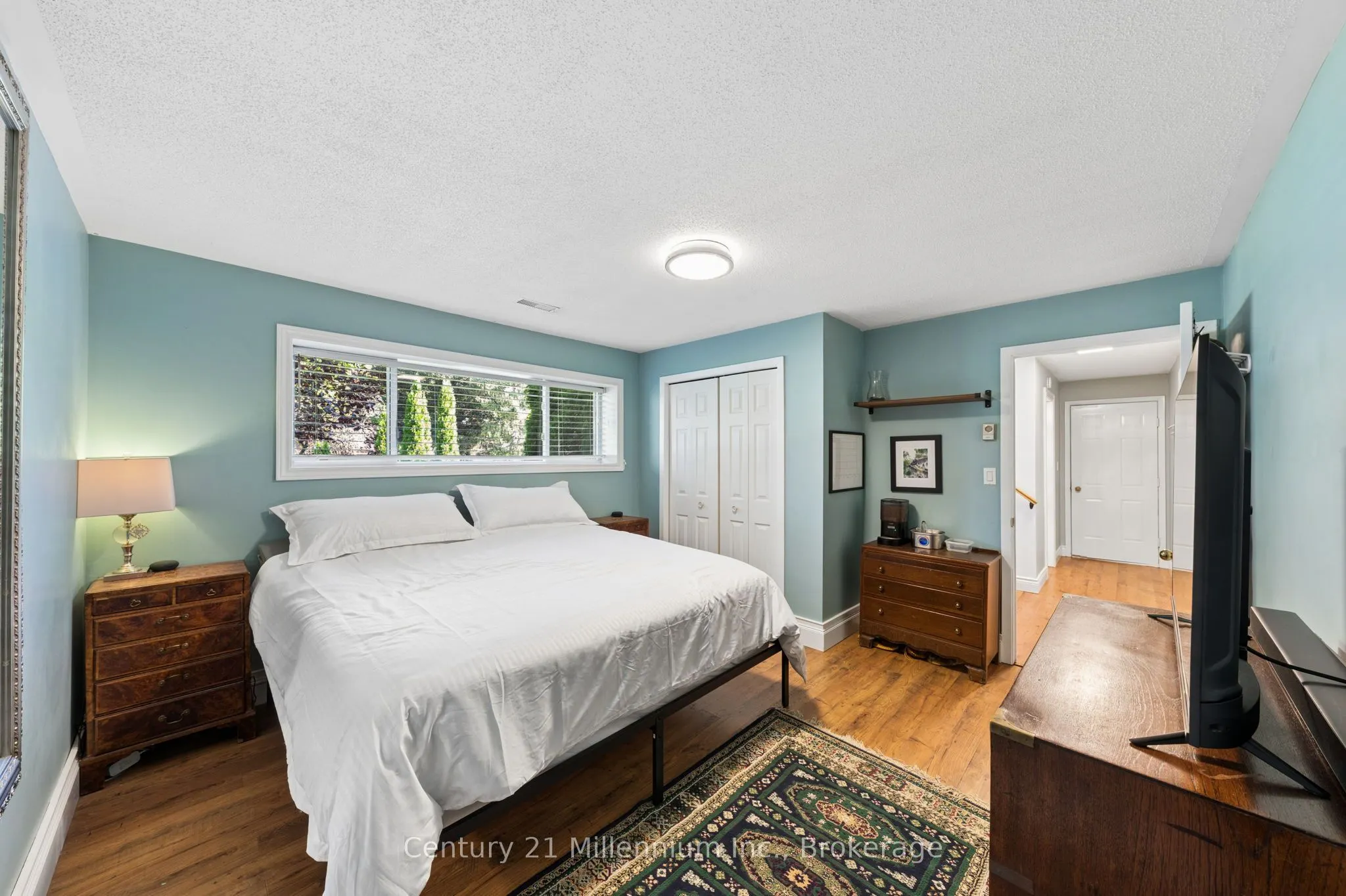 128 PARKLANE Crescent