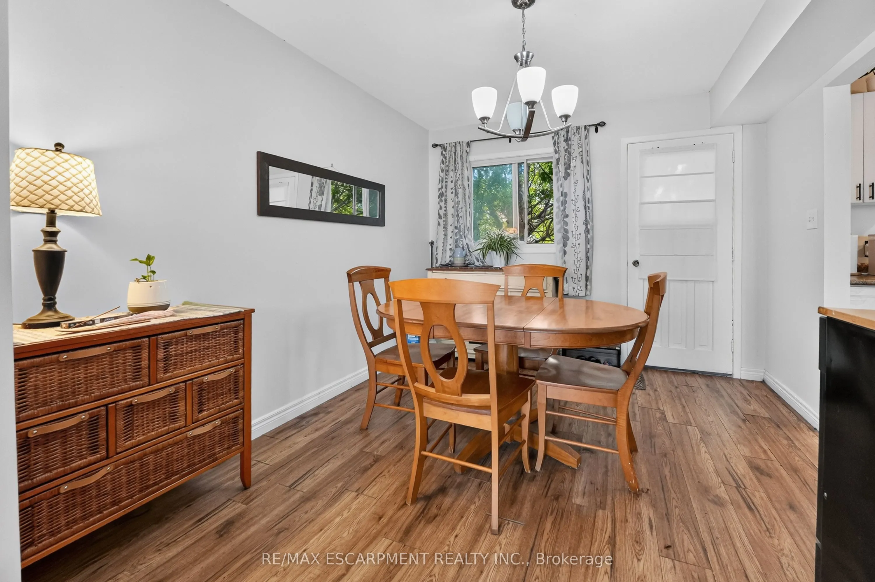132 LOCK Street W #3