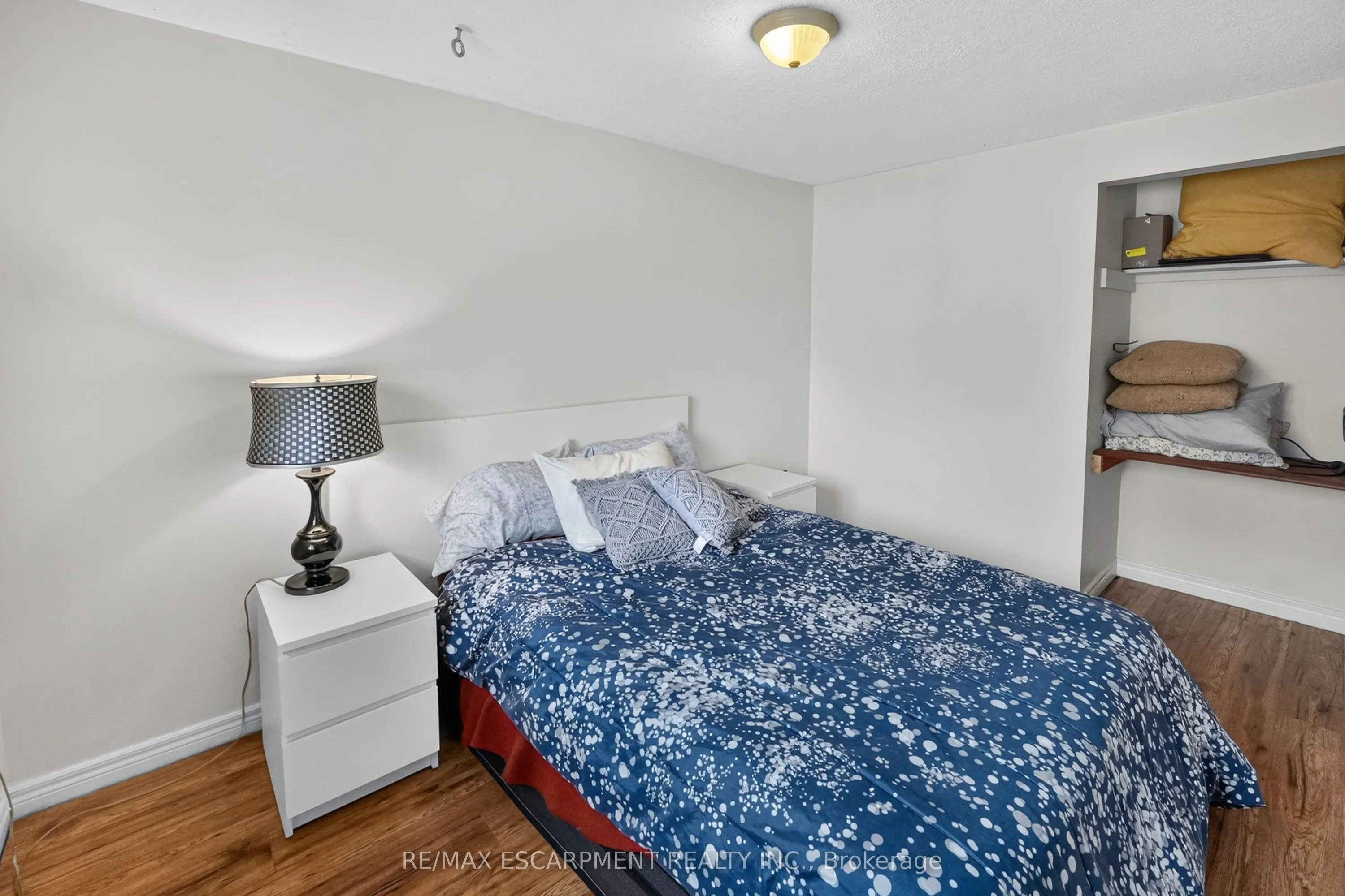 132 LOCK Street W #3