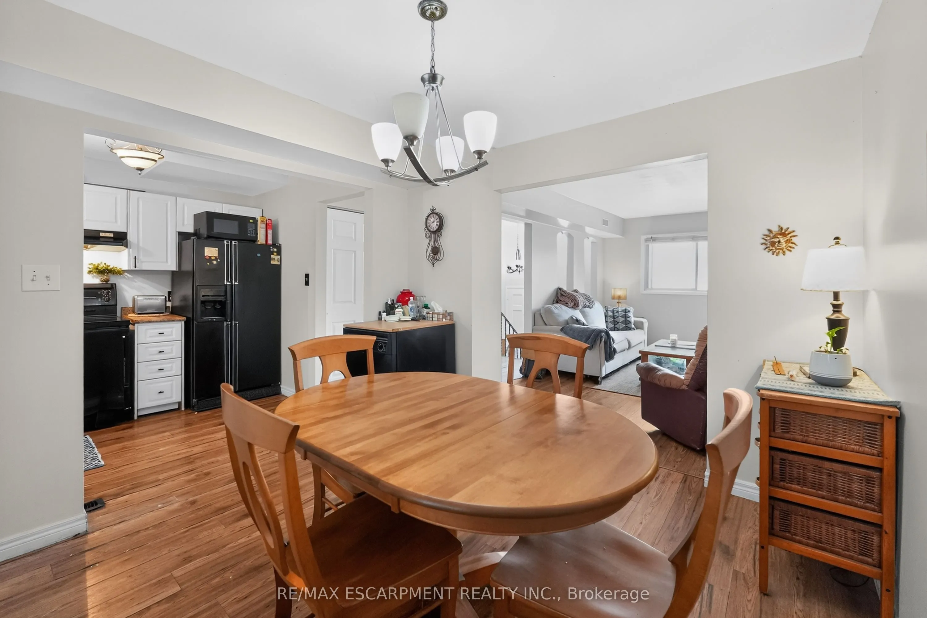 132 LOCK Street W #3