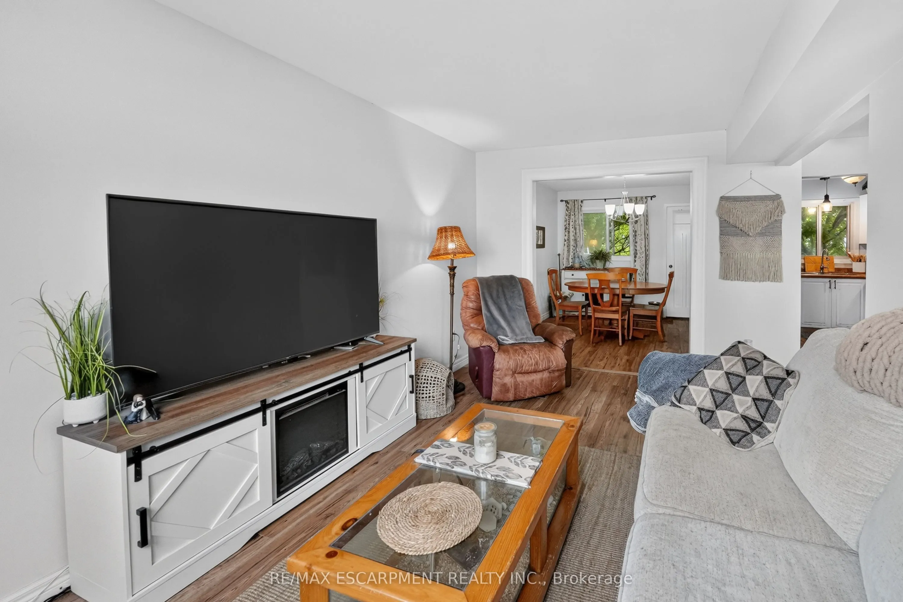 132 LOCK Street W #3