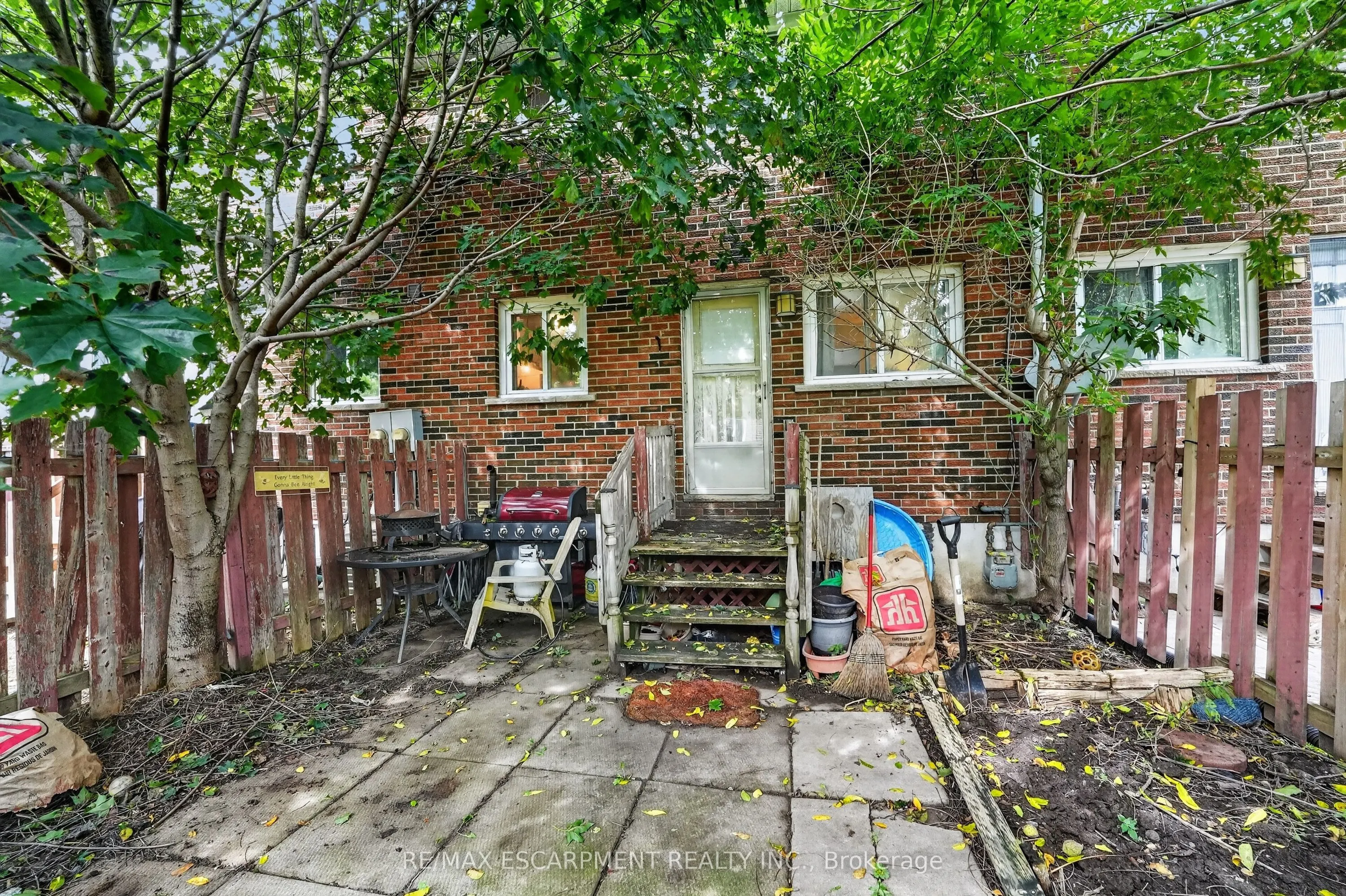 132 LOCK Street W #3