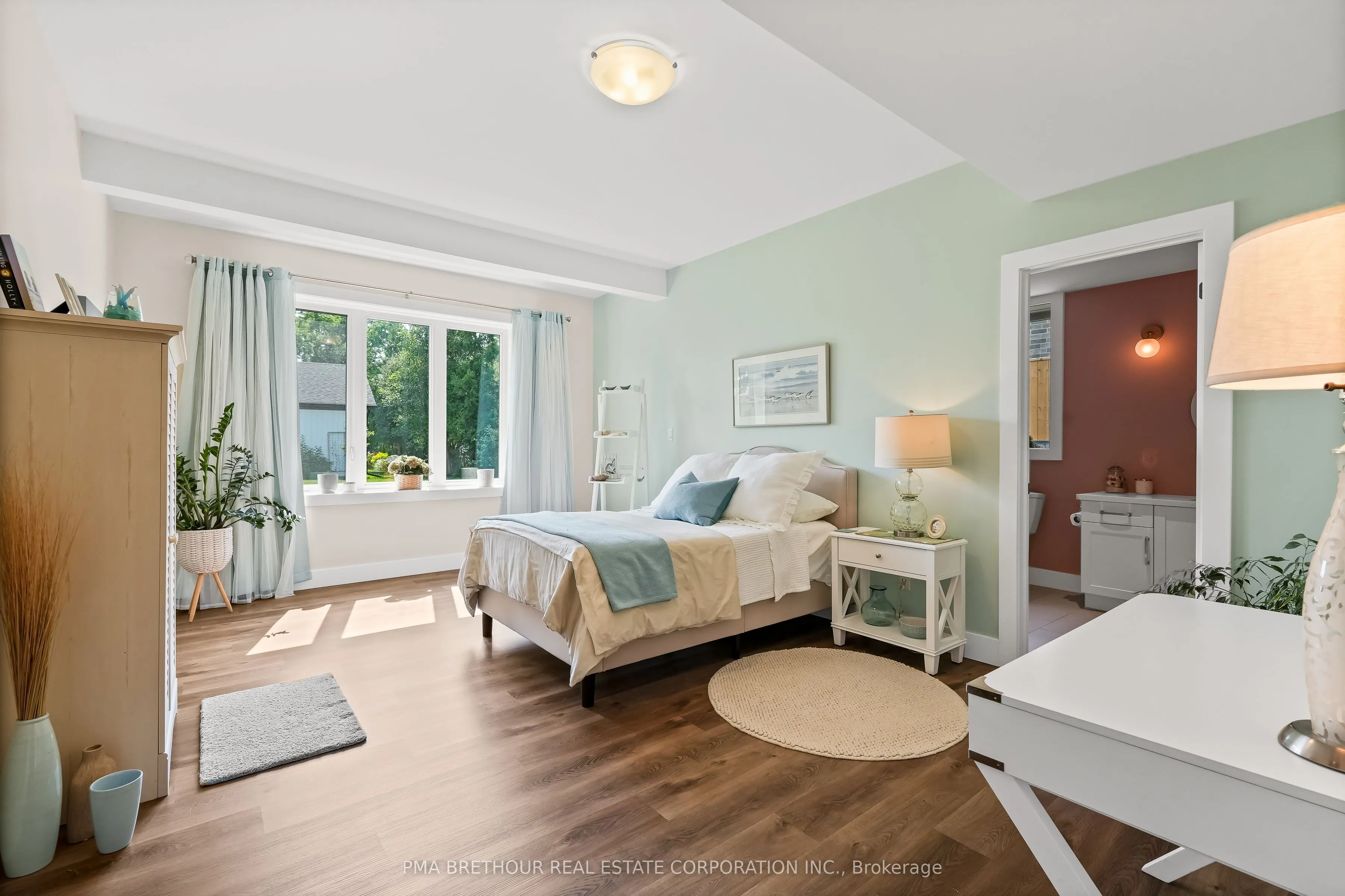 48 Pleasant View Crescent