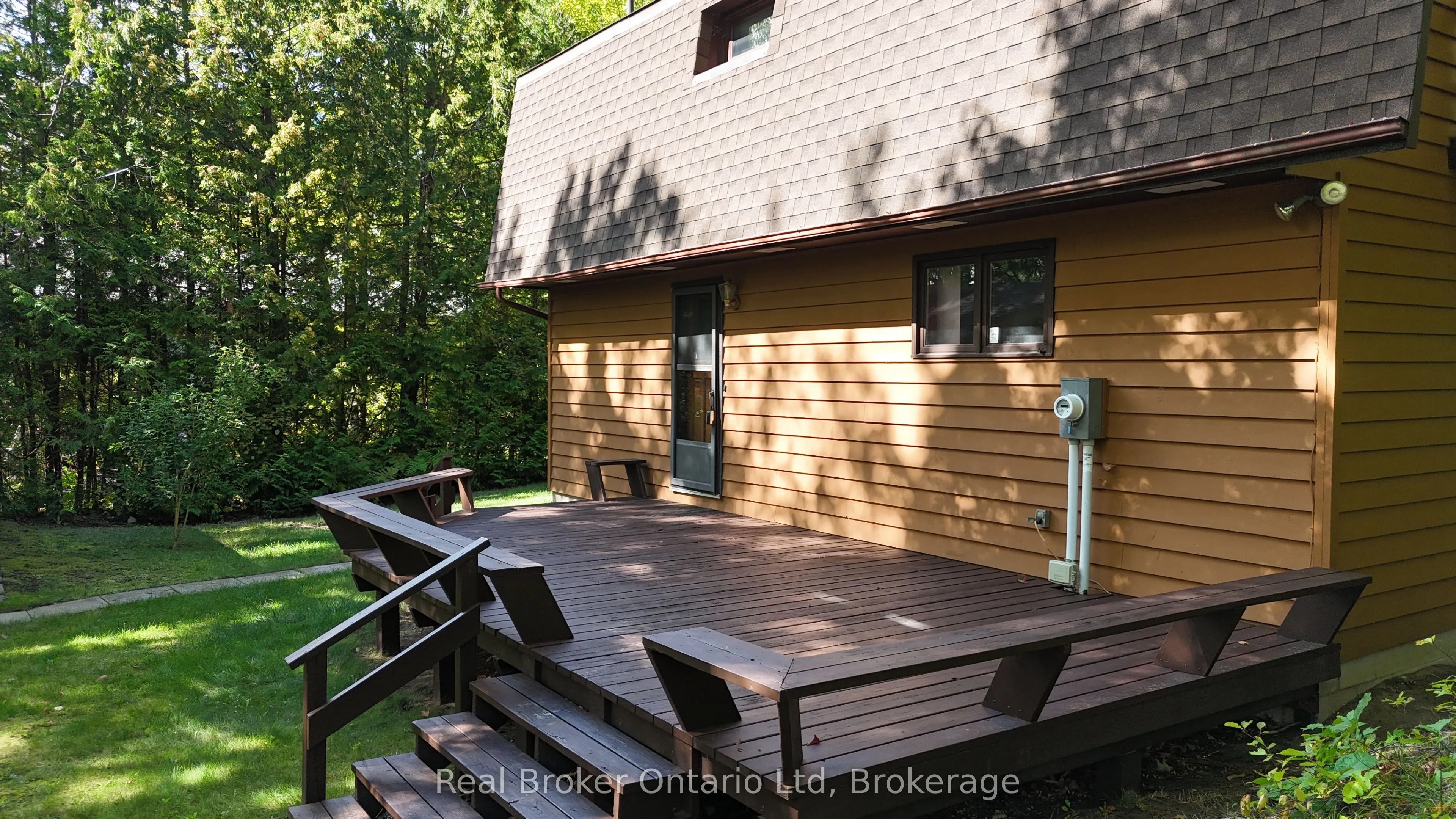 14 Emerson Avenue S
