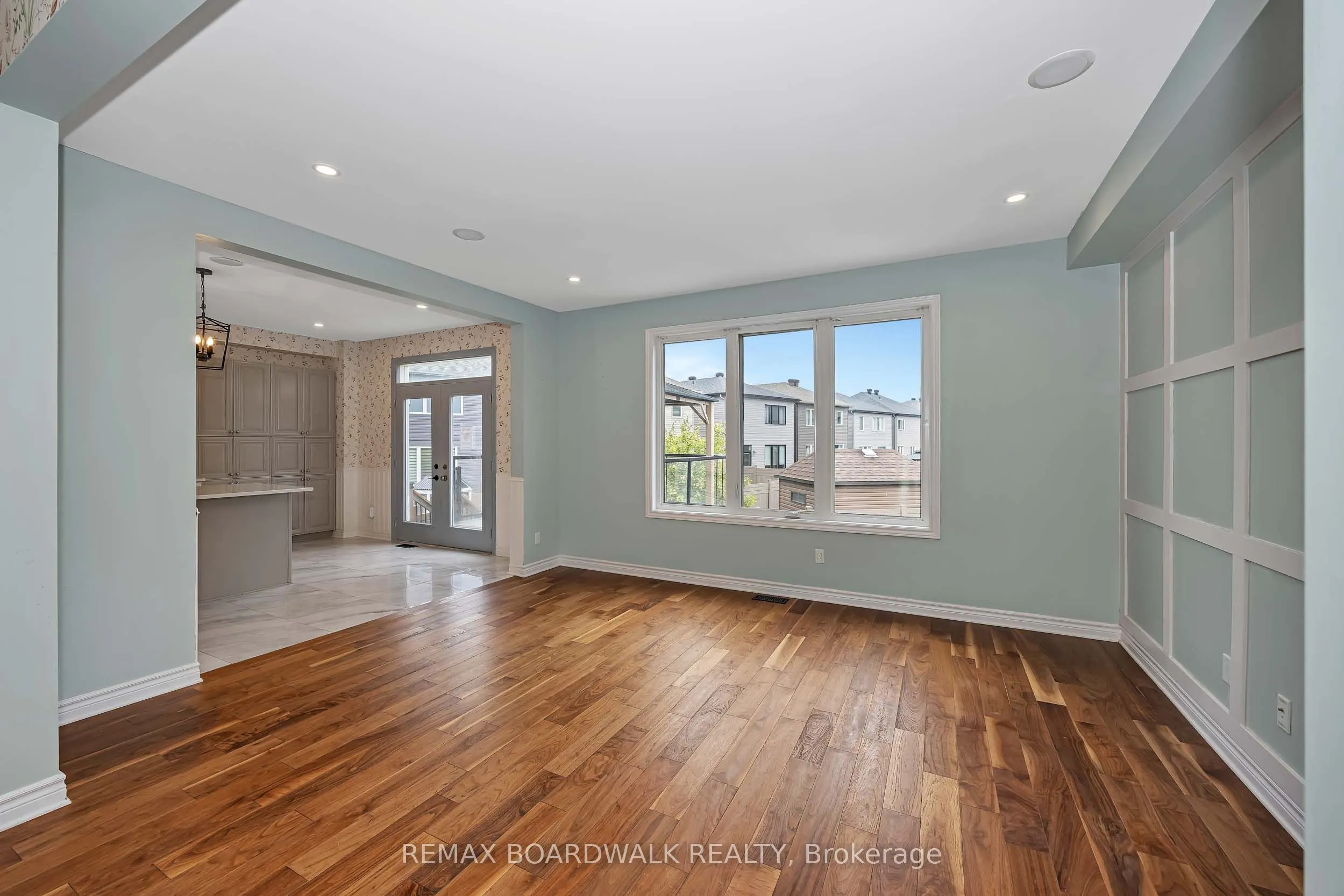 648 Decoeur Drive