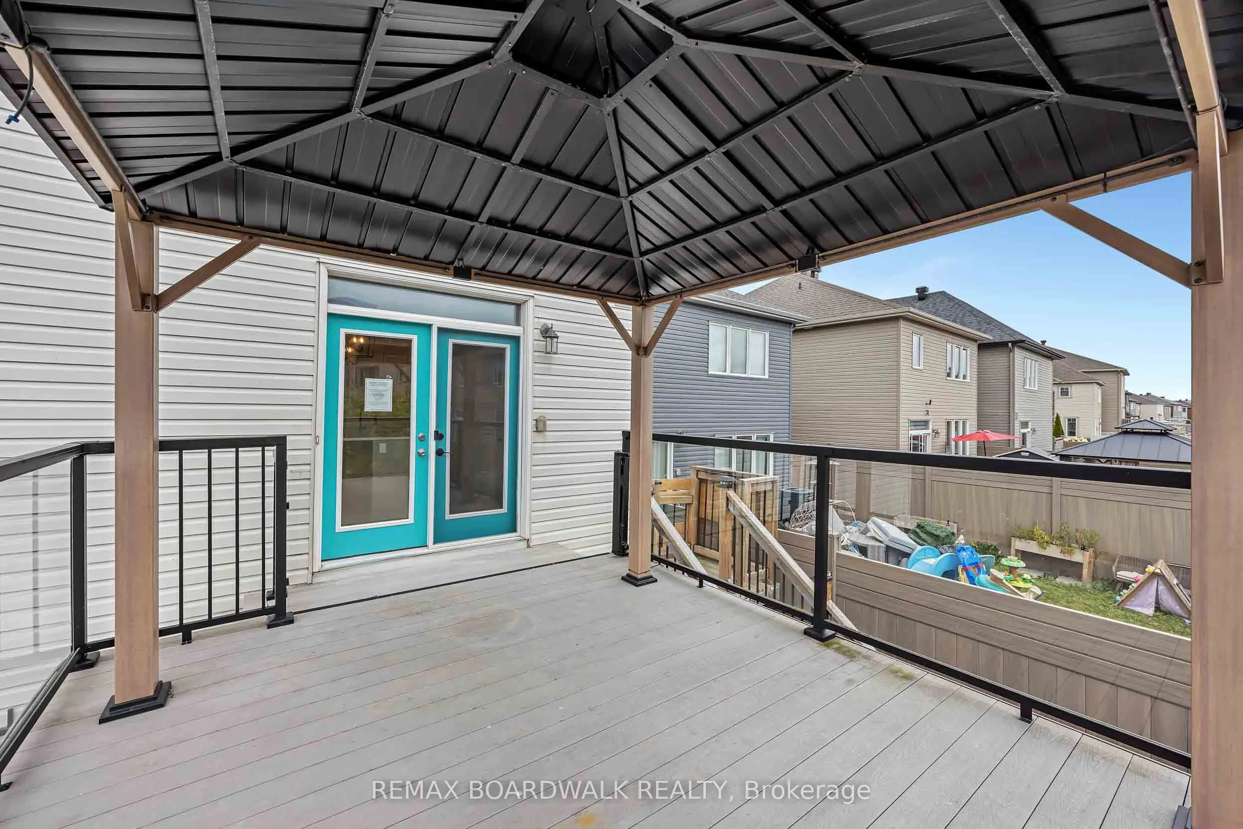 648 Decoeur Drive