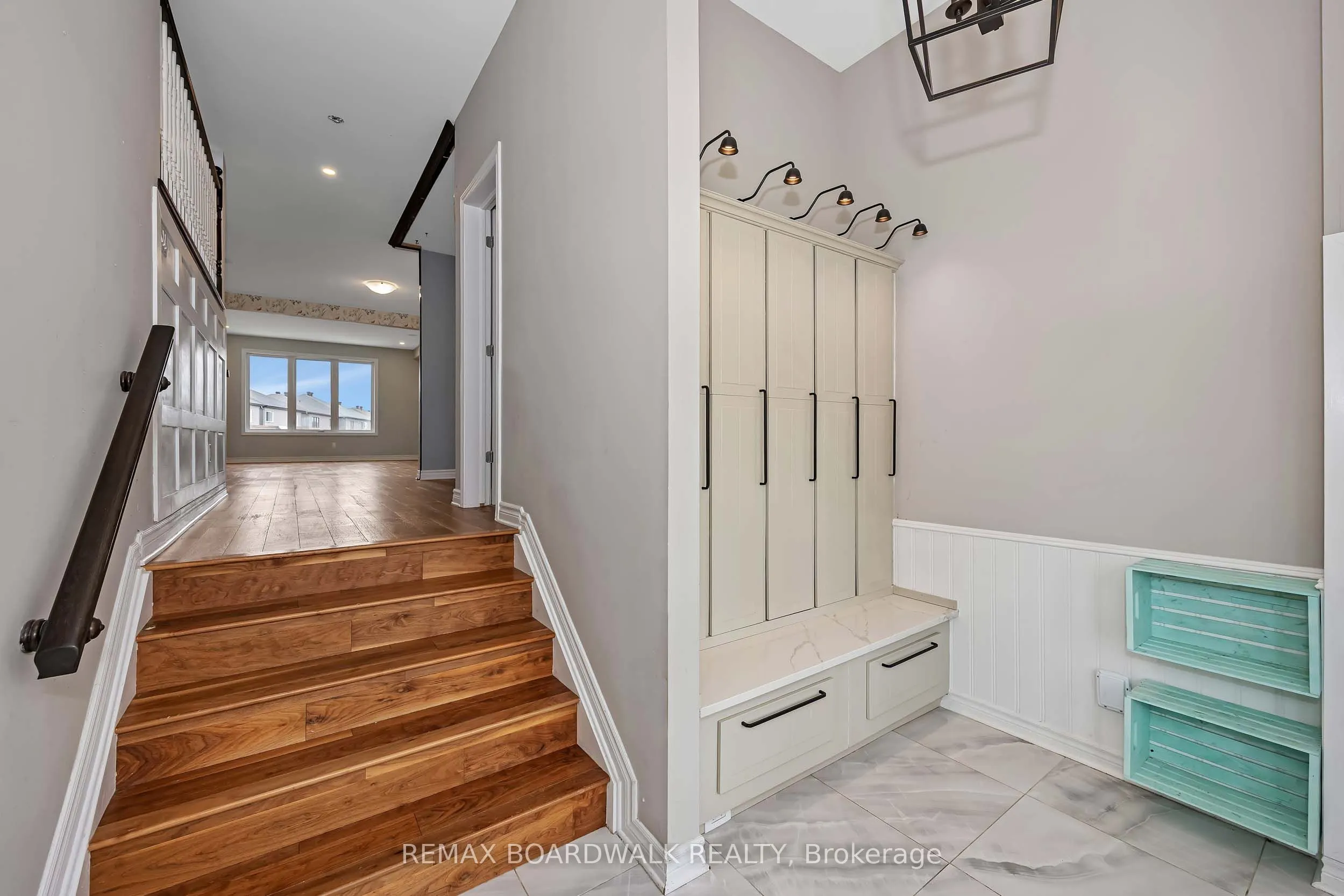 648 Decoeur Drive