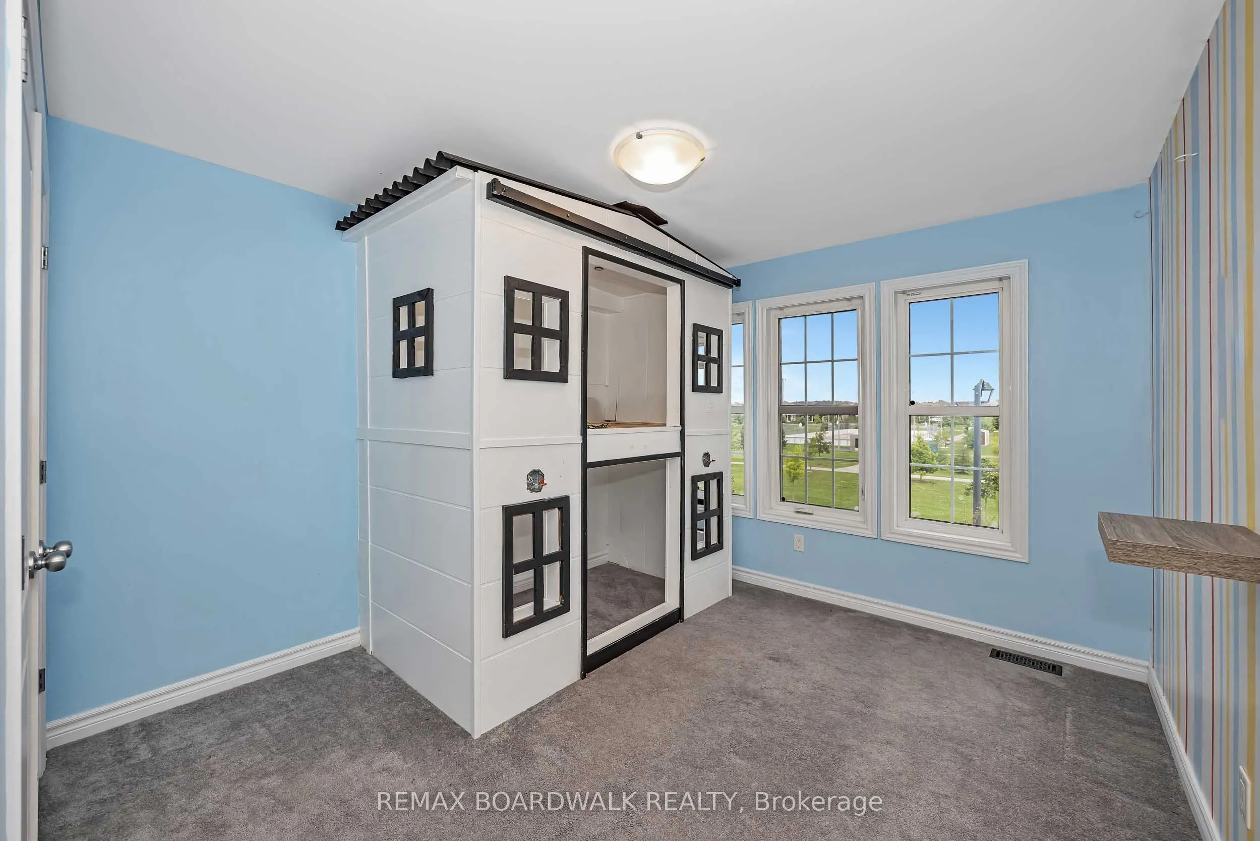 648 Decoeur Drive