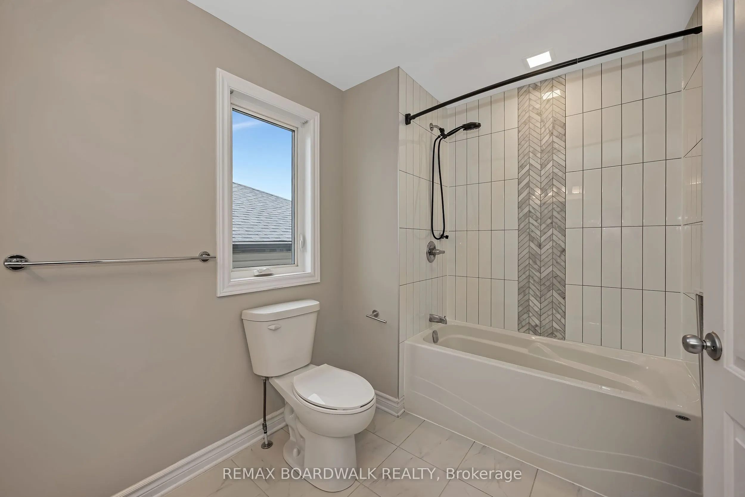 648 Decoeur Drive