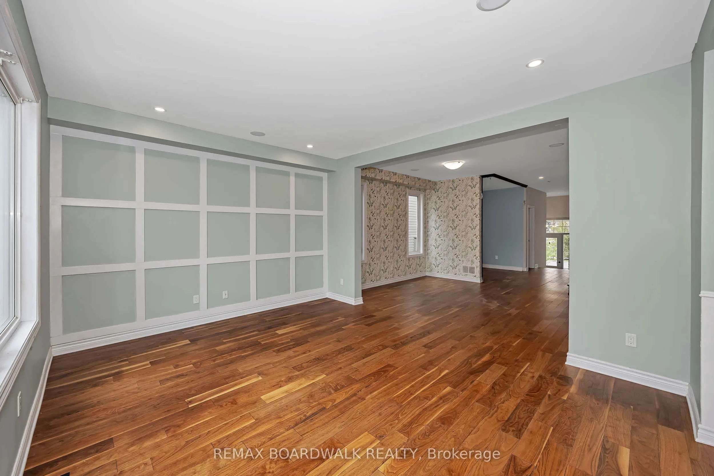 648 Decoeur Drive