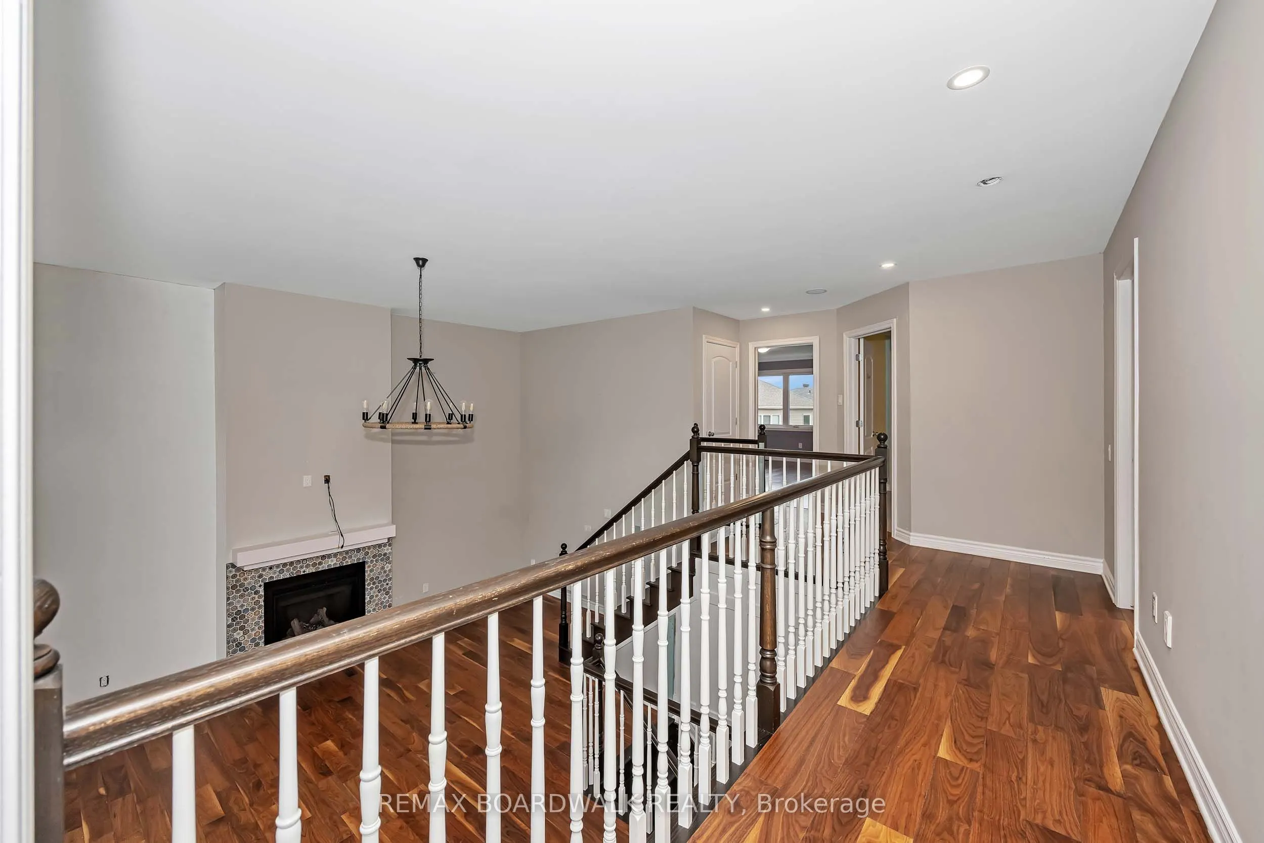 648 Decoeur Drive