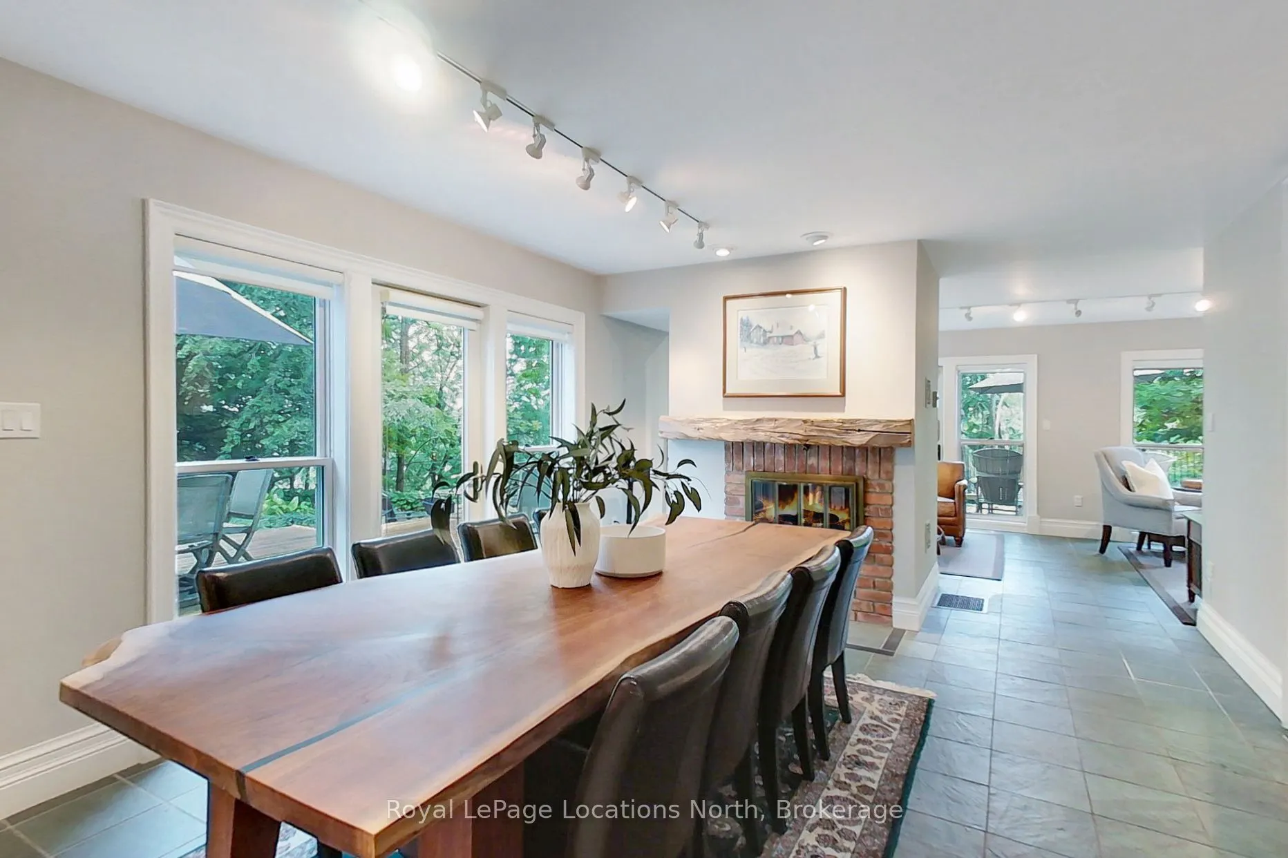 40 Alice Street E