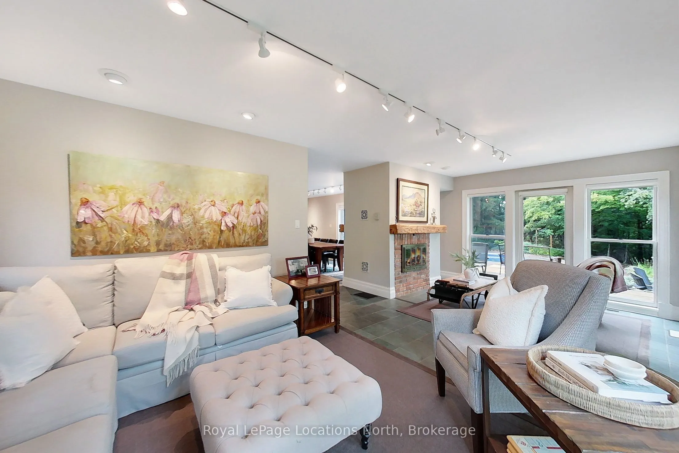 40 Alice Street E