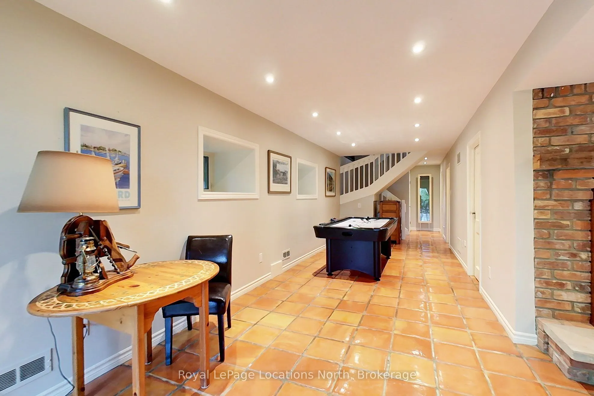 40 Alice Street E