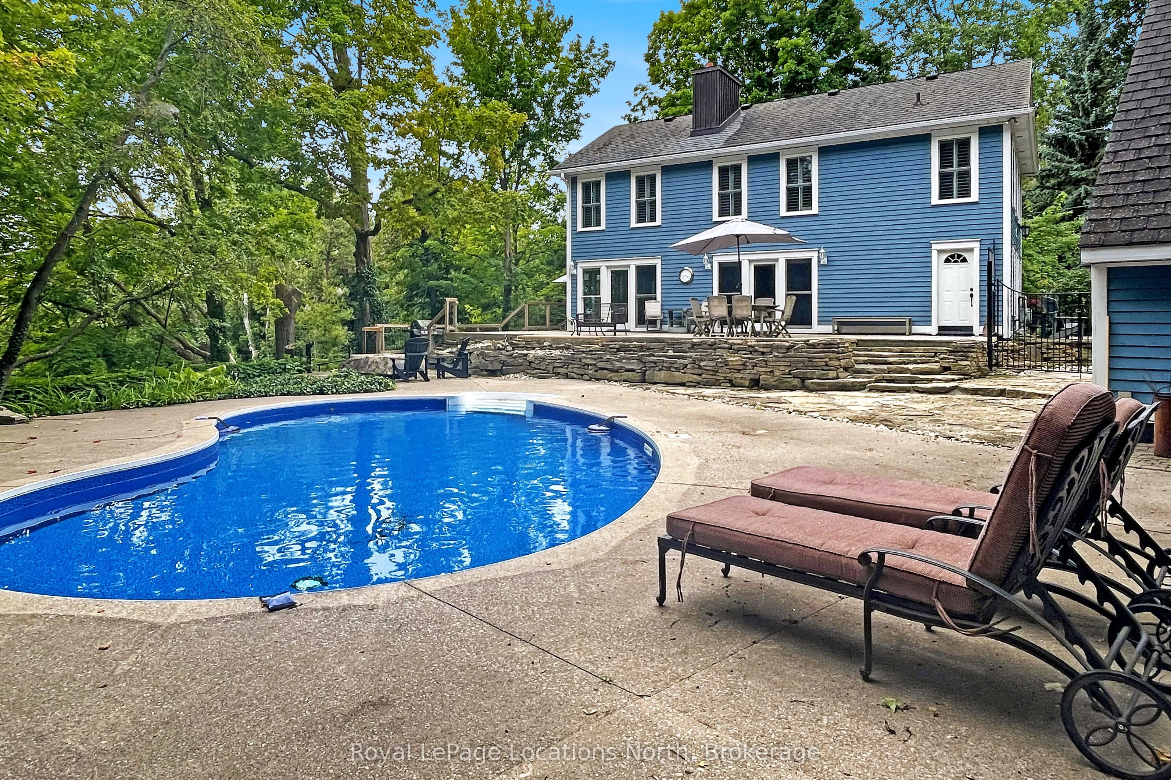 40 Alice Street E
