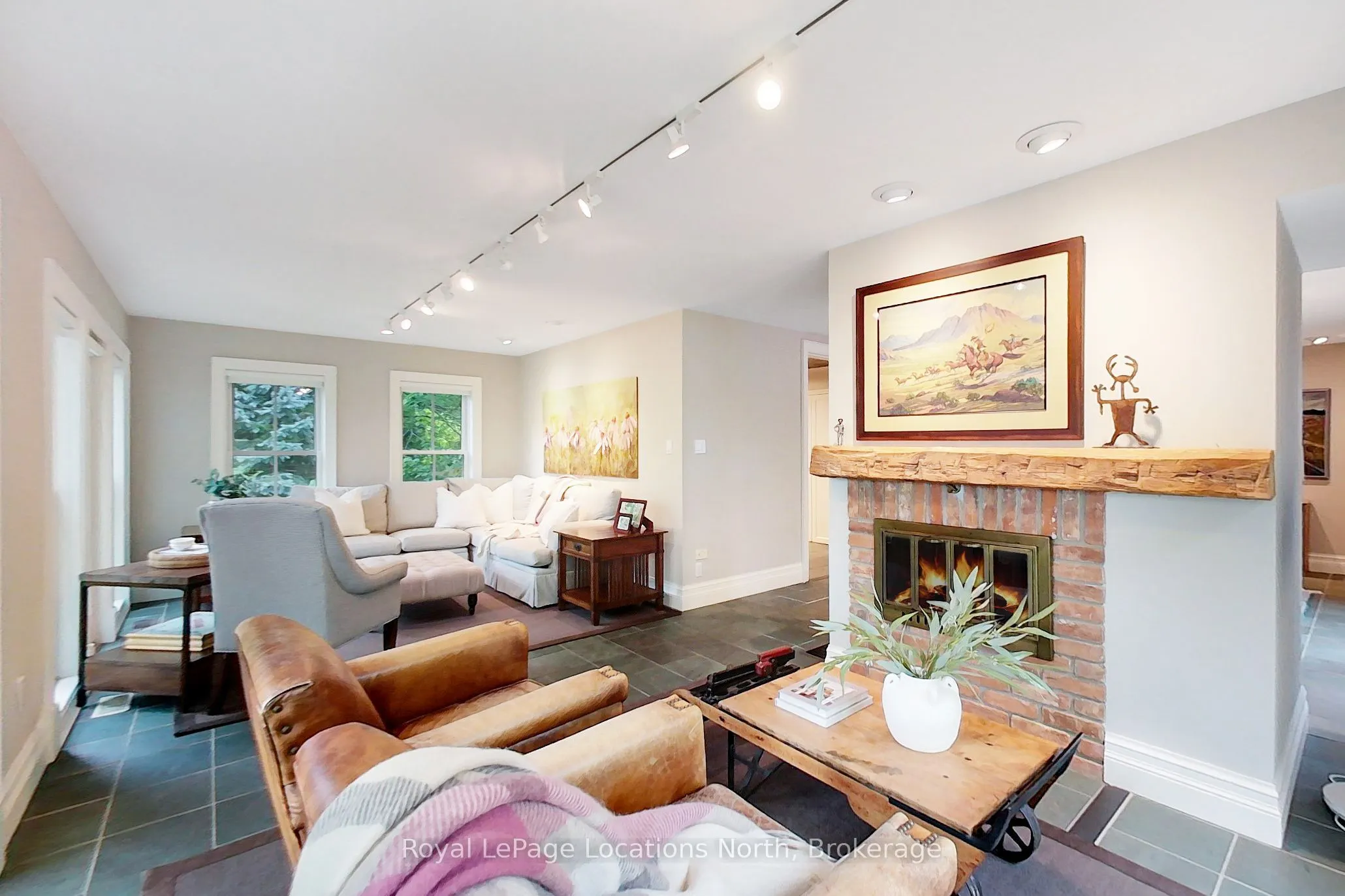 40 Alice Street E