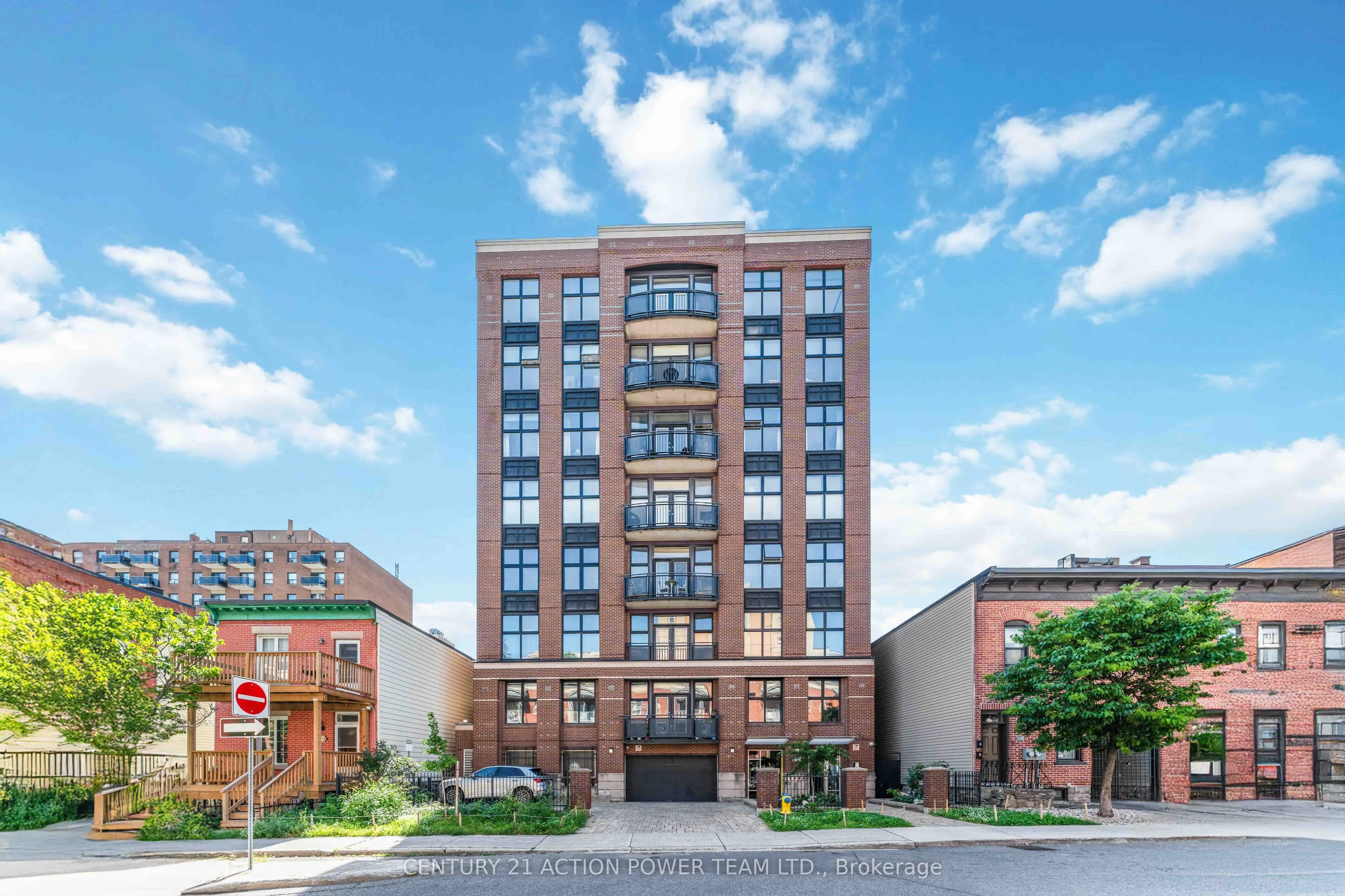 144 CLARENCE Street #6A
