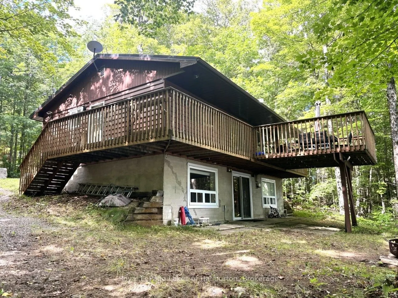 1214 Hubbard & Montgomery Lane