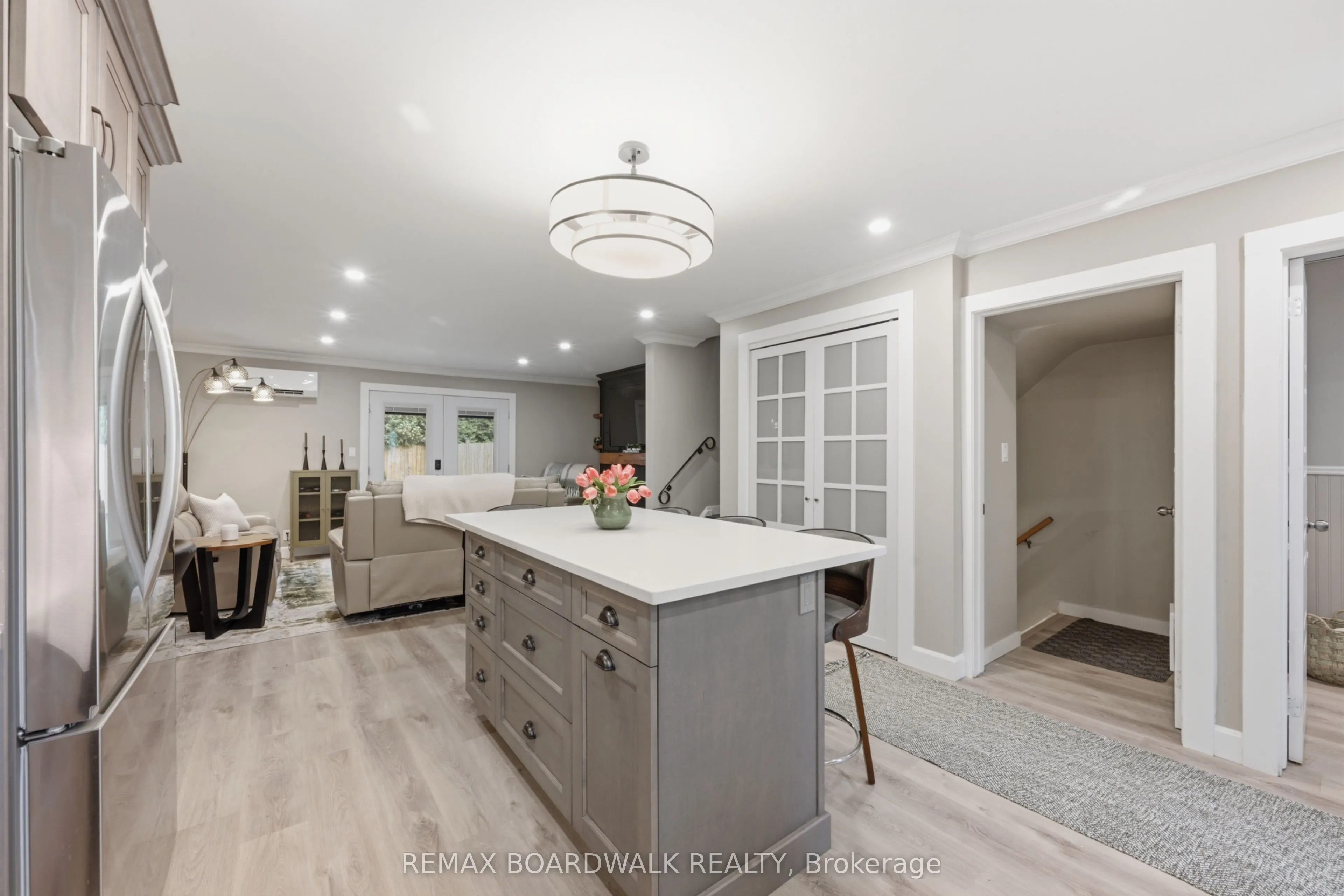 11 Maple Avenue