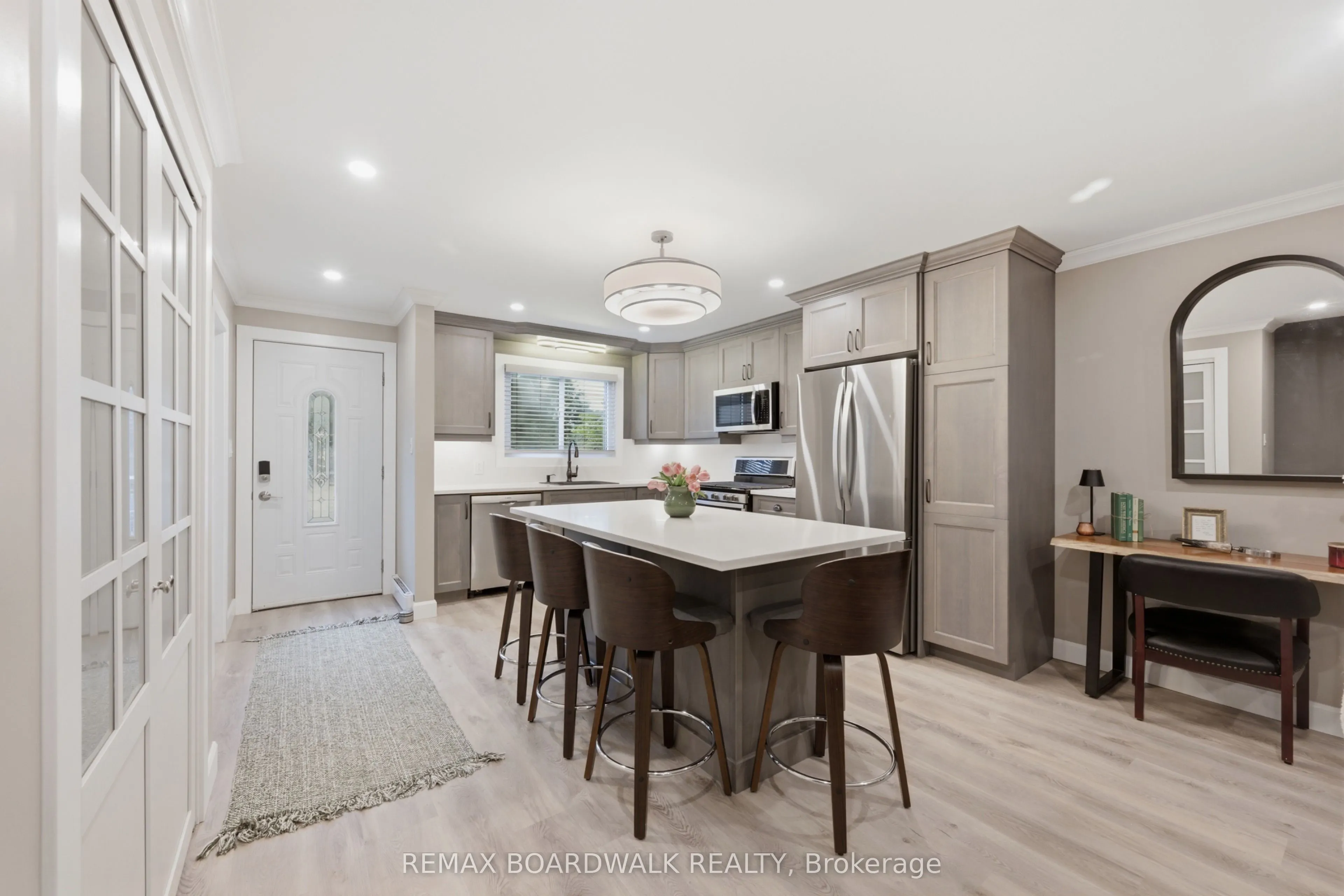 11 Maple Avenue