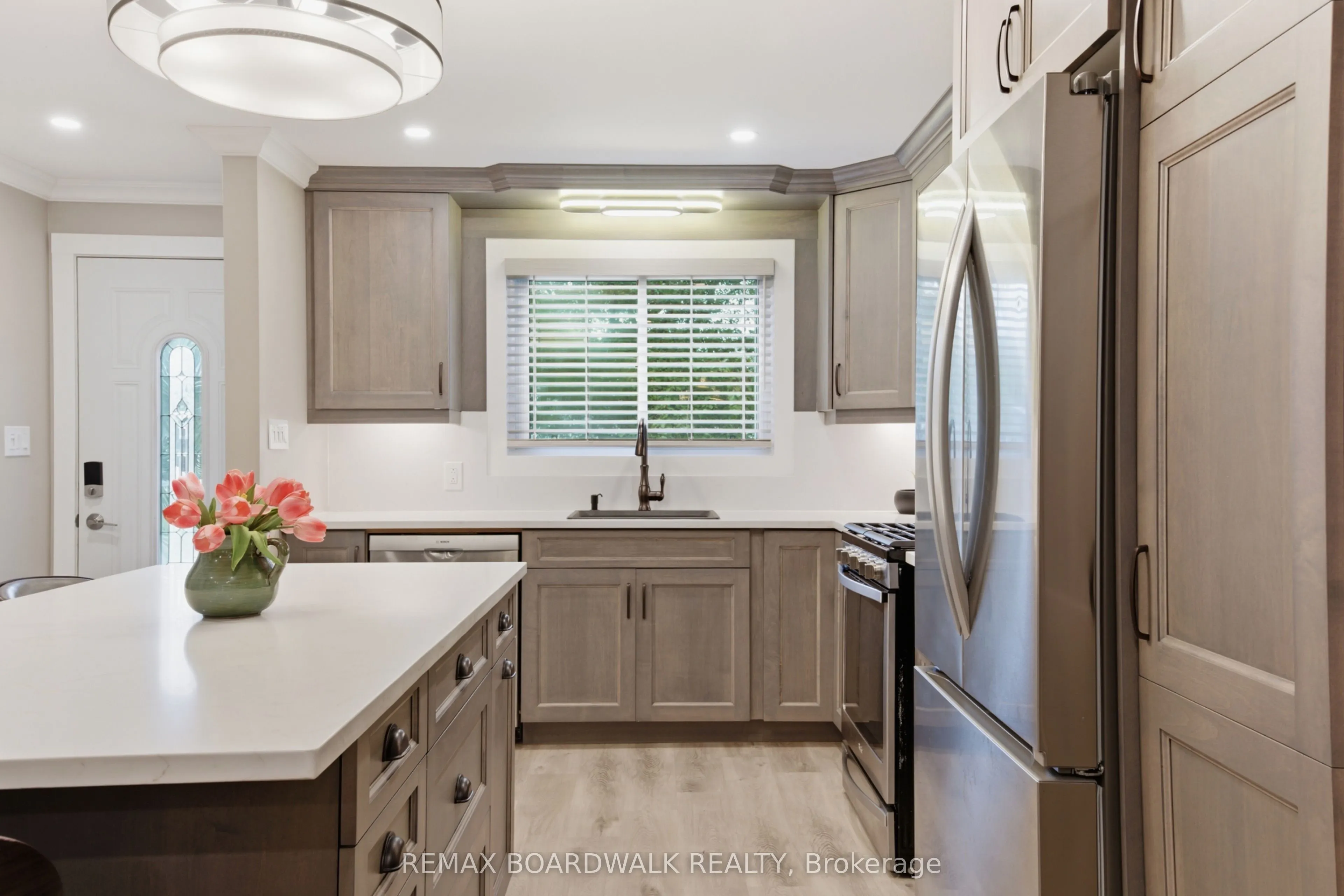 11 Maple Avenue