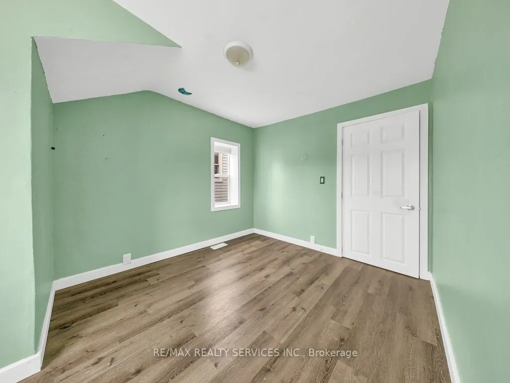 123 Main Street W