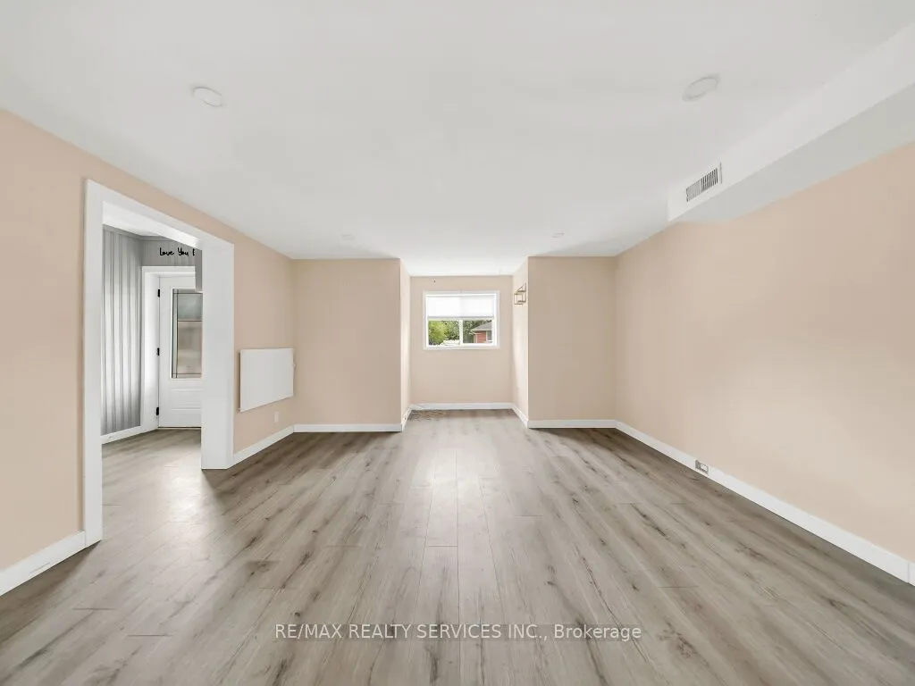 123 Main Street W