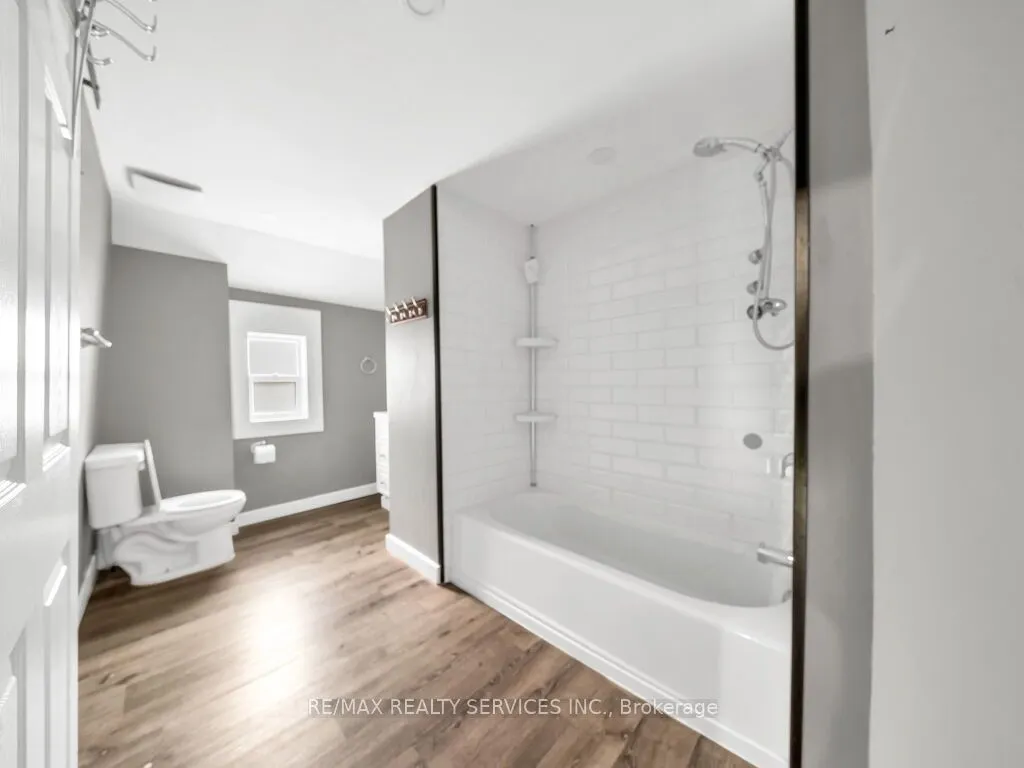 123 Main Street W