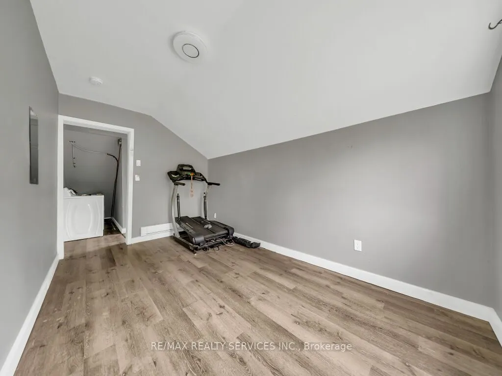 123 Main Street W