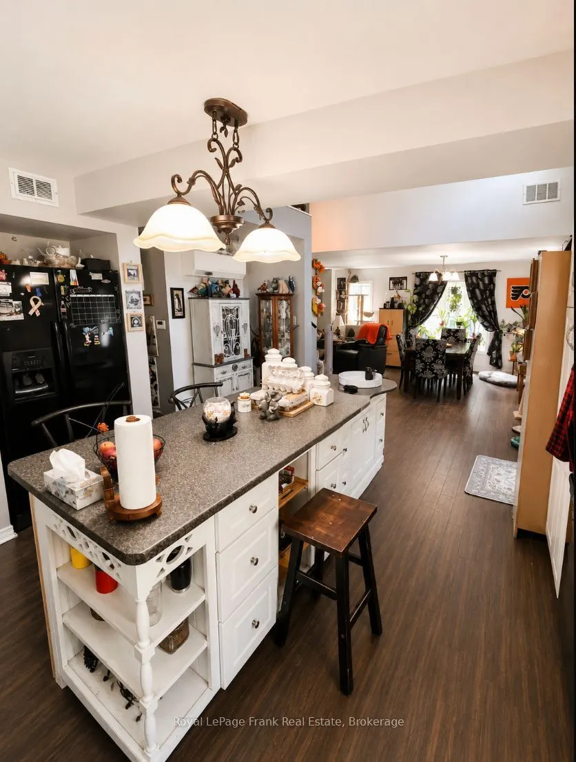1630 Musclow Greenview Road