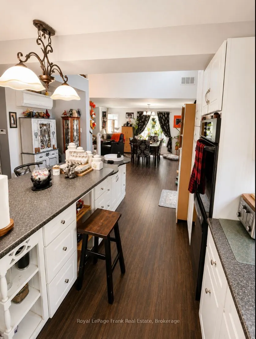1630 Musclow Greenview Road