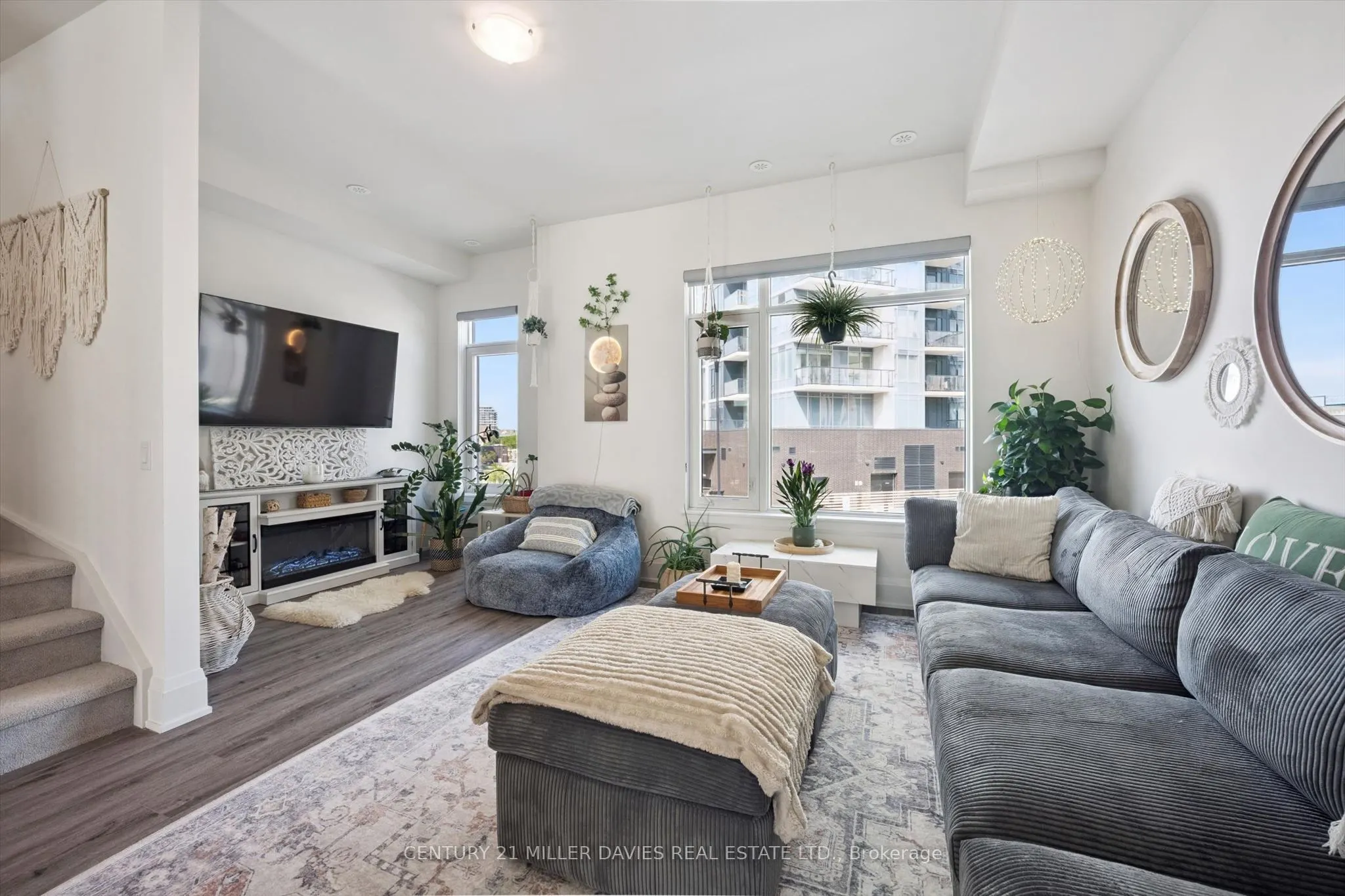 80 Windward Drive #14