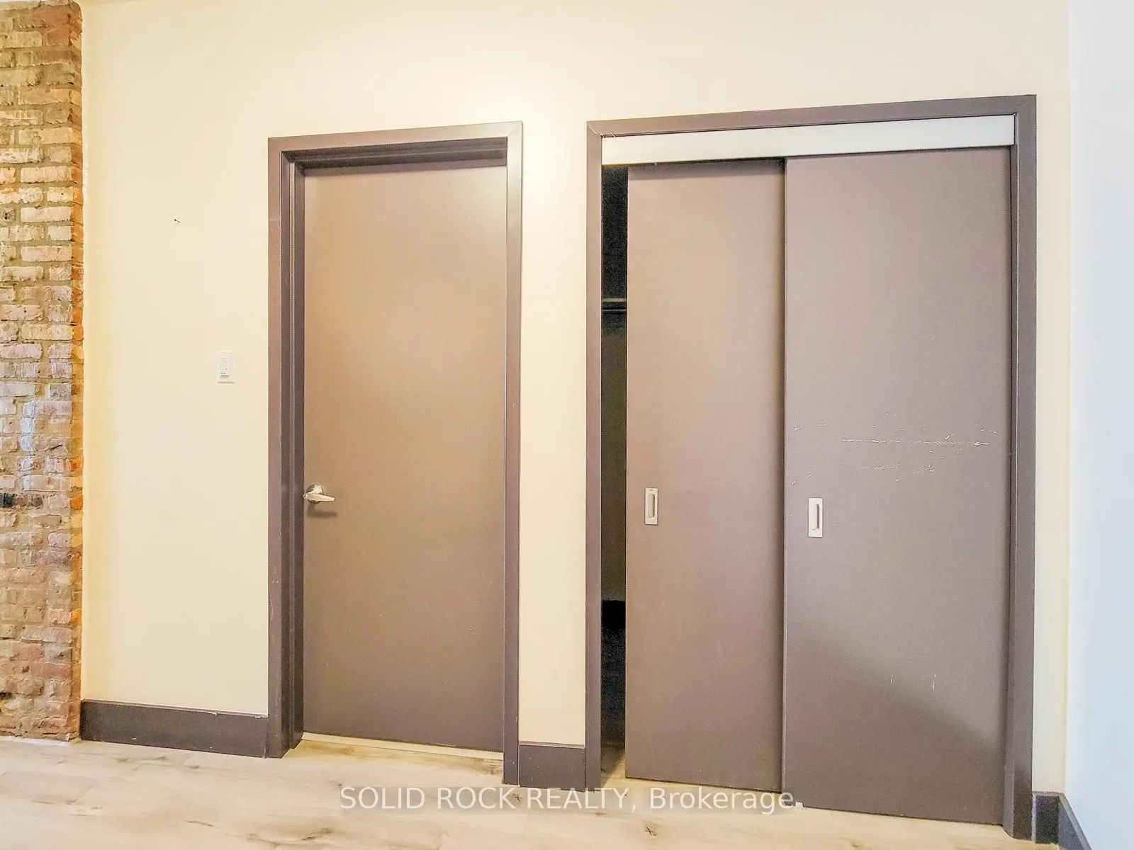 121 King Street E #101
