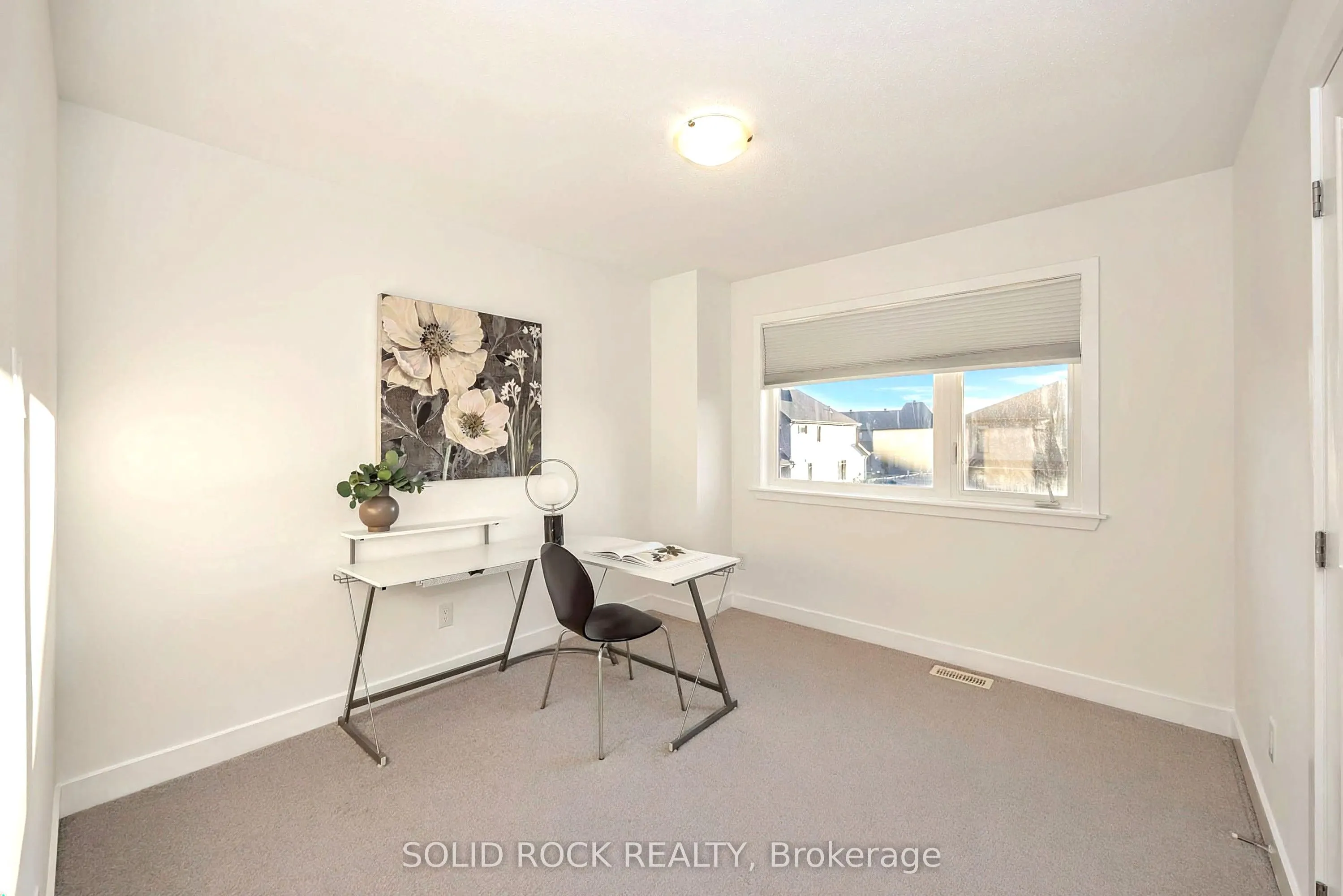 859 Solarium Avenue E