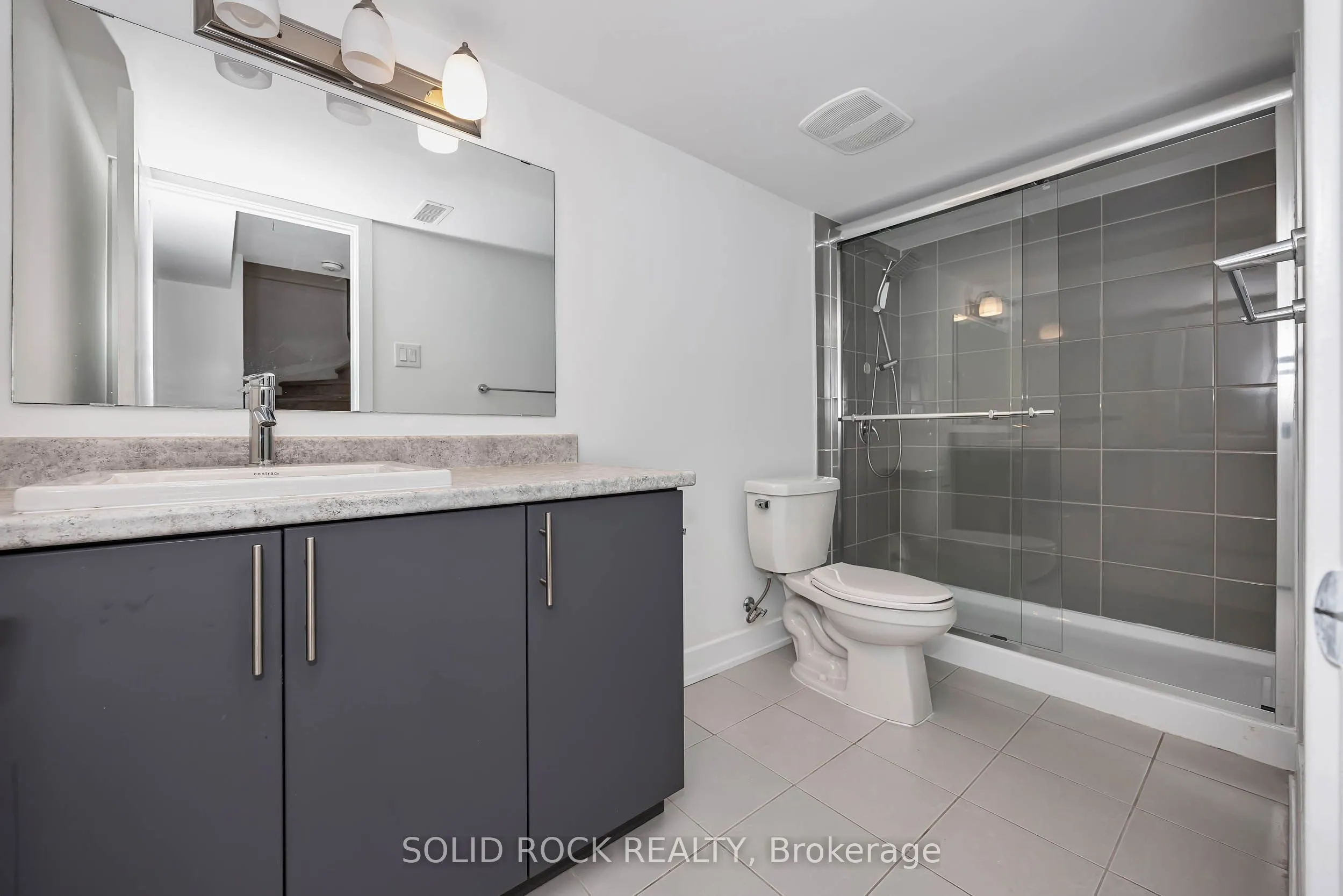 859 Solarium Avenue E