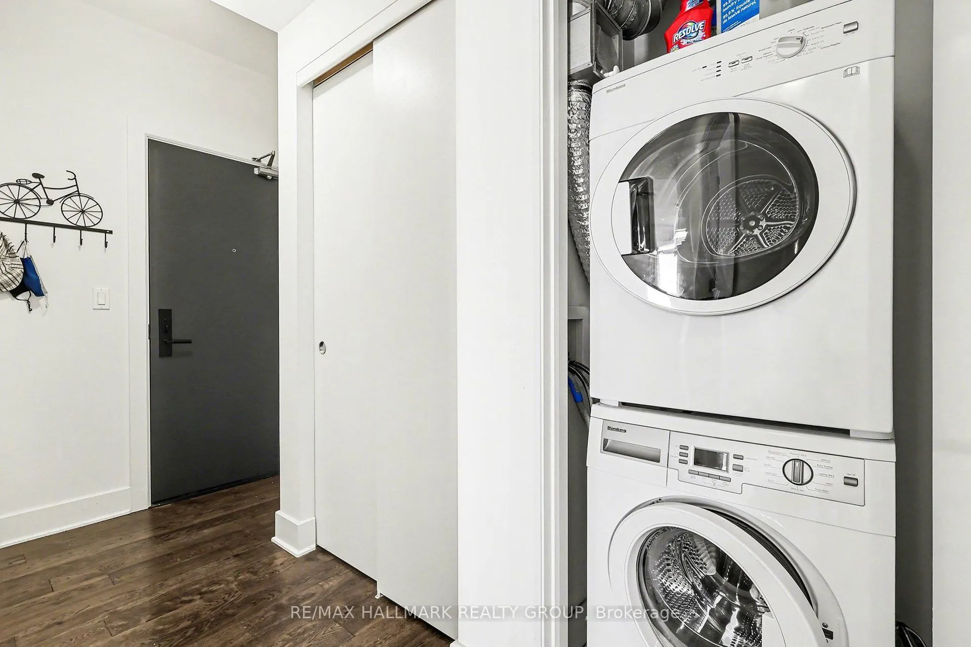 255 Bay Street #1412