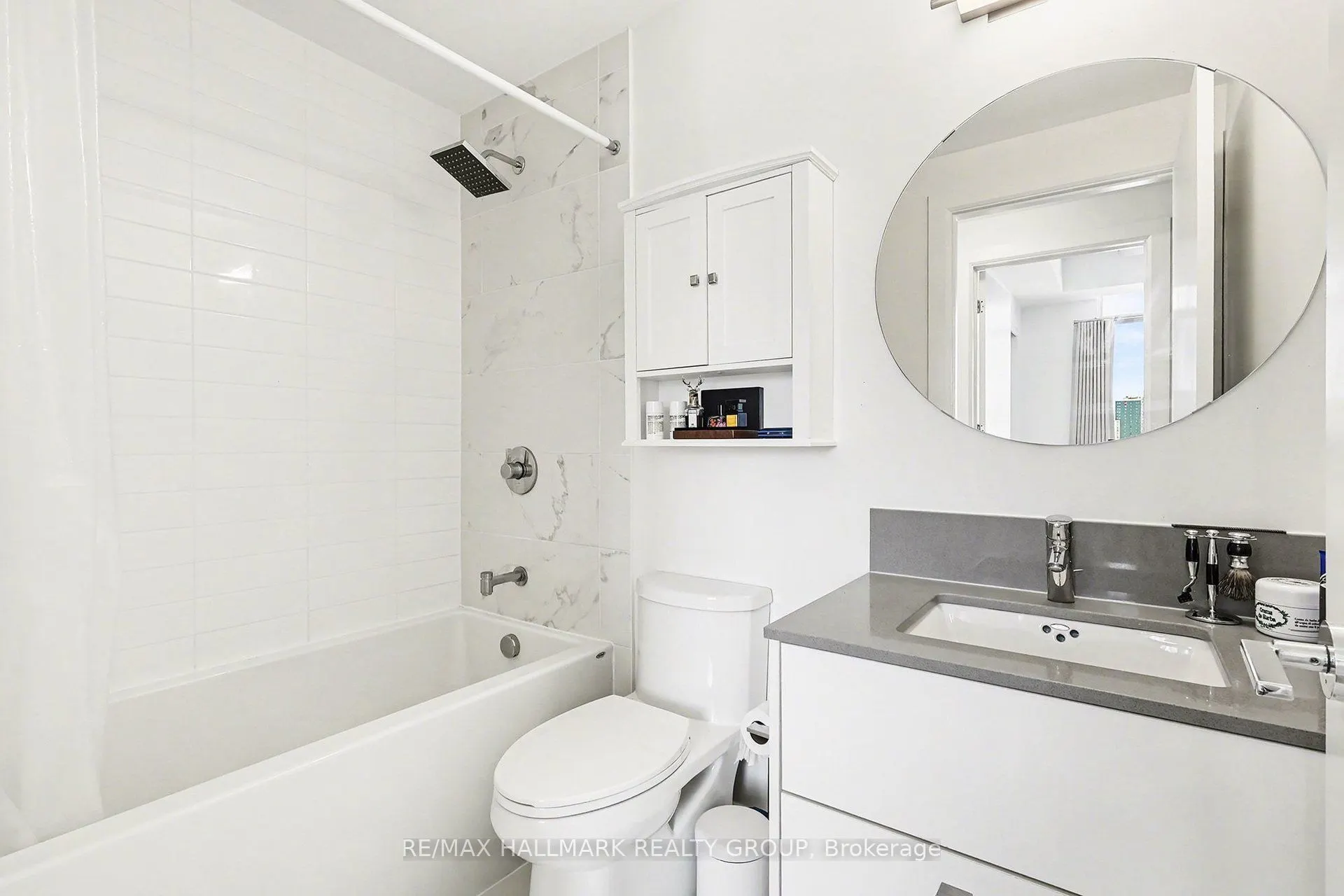 255 Bay Street #1412