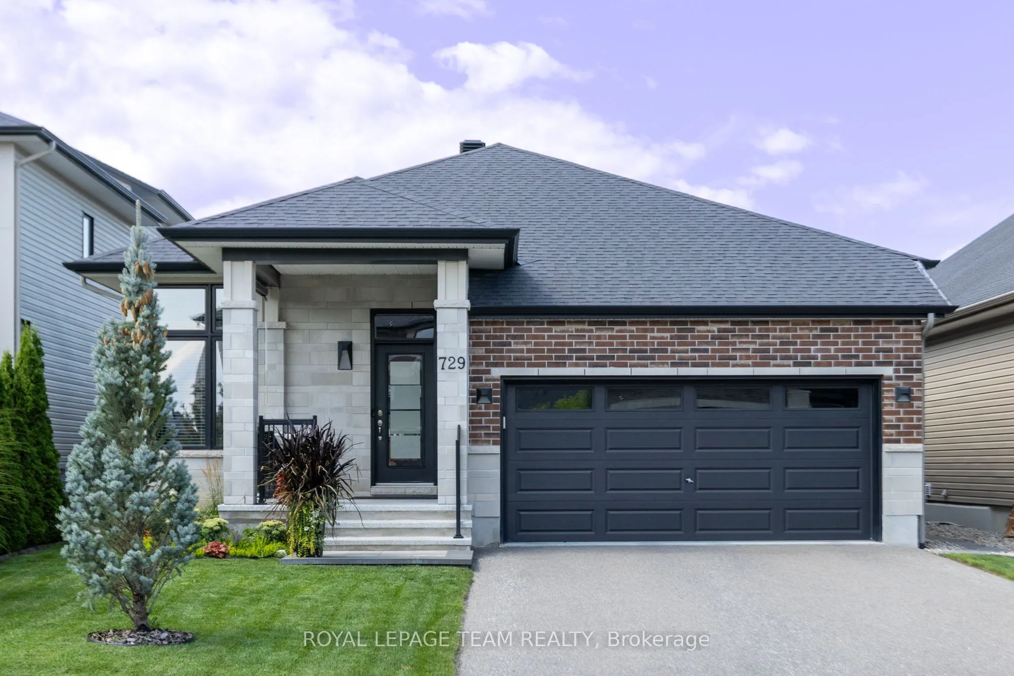 729 Carnelian Crescent