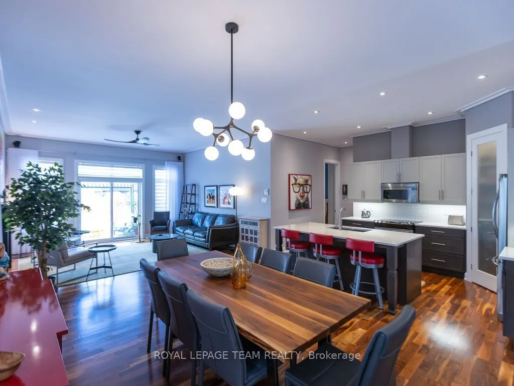 729 Carnelian Crescent