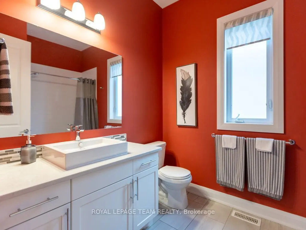 729 Carnelian Crescent