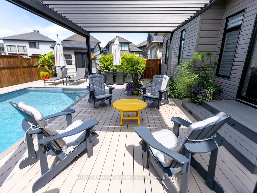 729 Carnelian Crescent